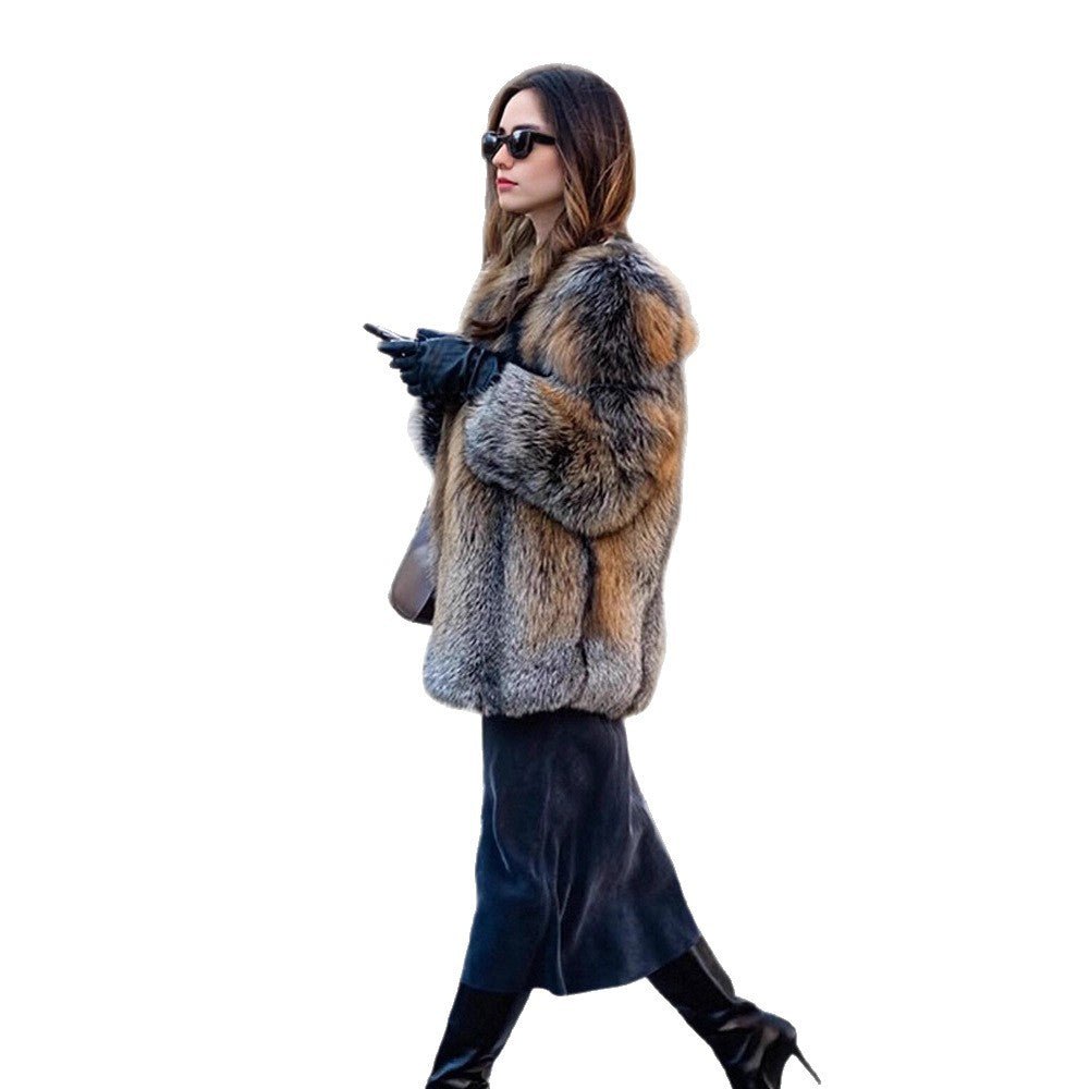 Women short cut oversized faux fur coat with voluminous shawl collar Chichicherry - Chichicherry