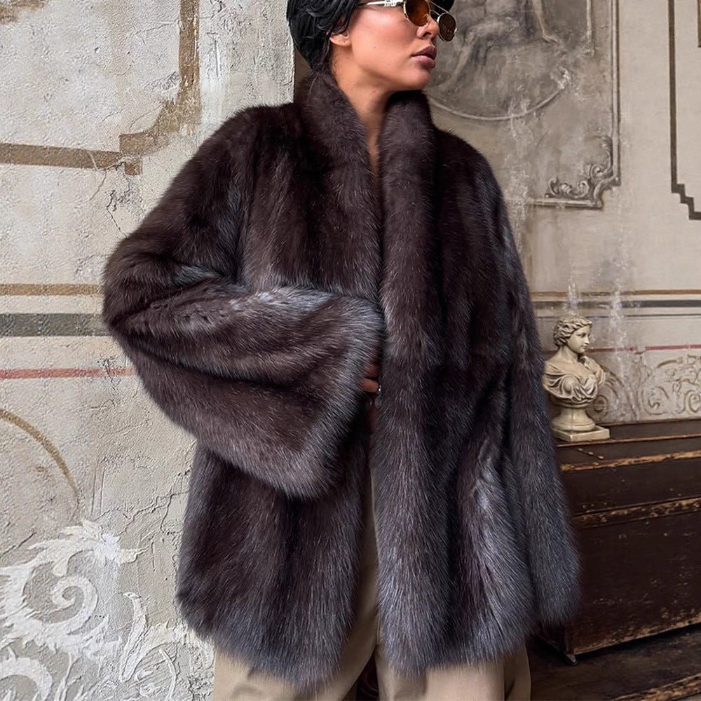 Women Short Fur Coat in Boxy Cut with Voluminous Shawl Collar Chichicherry - Chichicherry