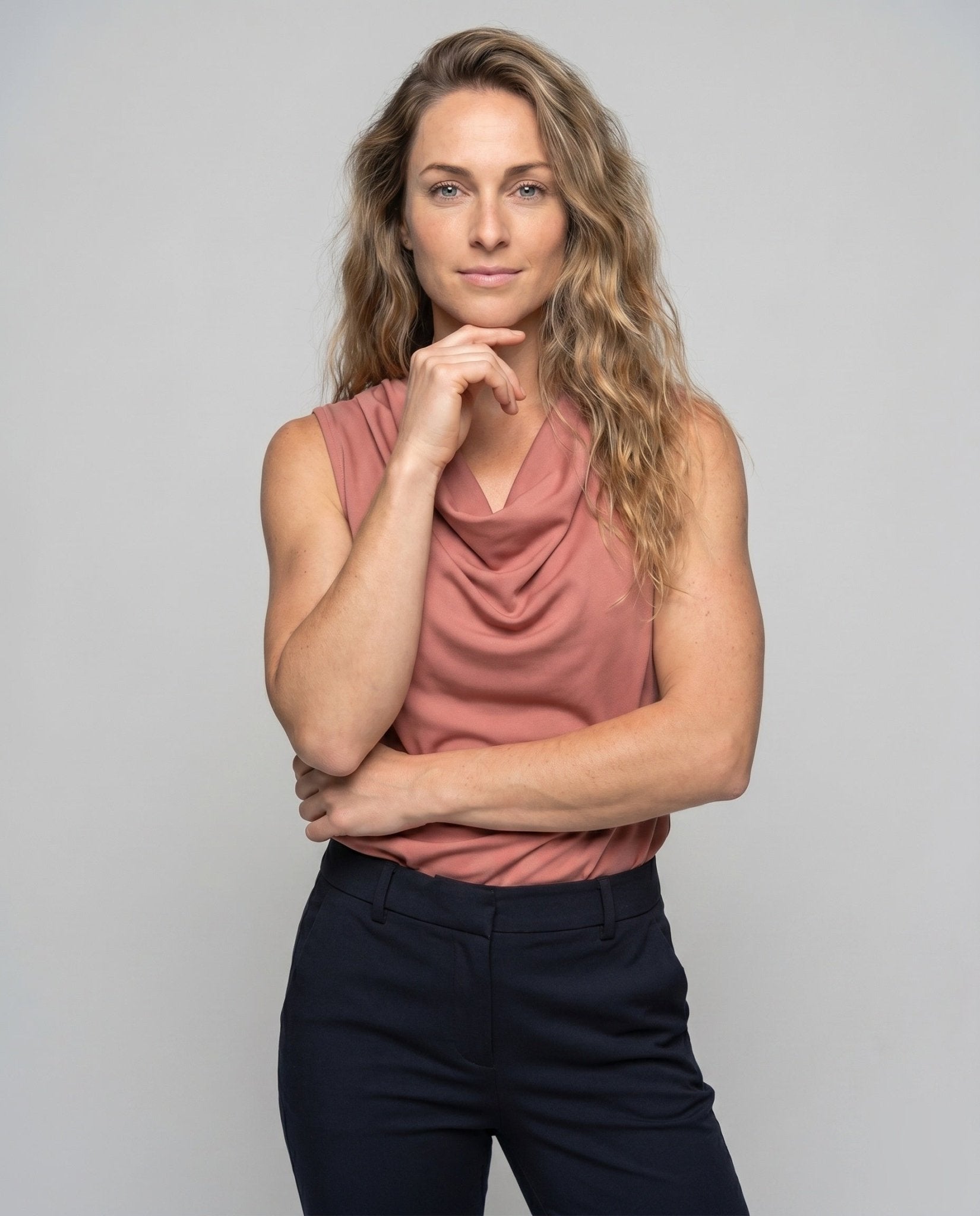 Women sleeveless Cowl-Neck top - Chichicherry