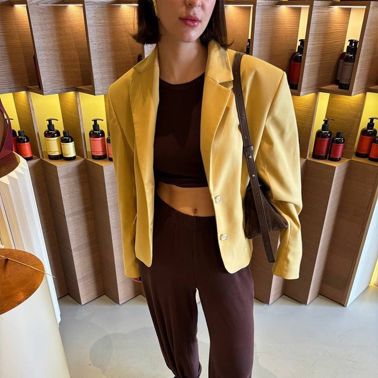 Women Tailored Blazer with Structured Shoulder and Figure-Shaping Silhouette Chichicherry - Chichicherry