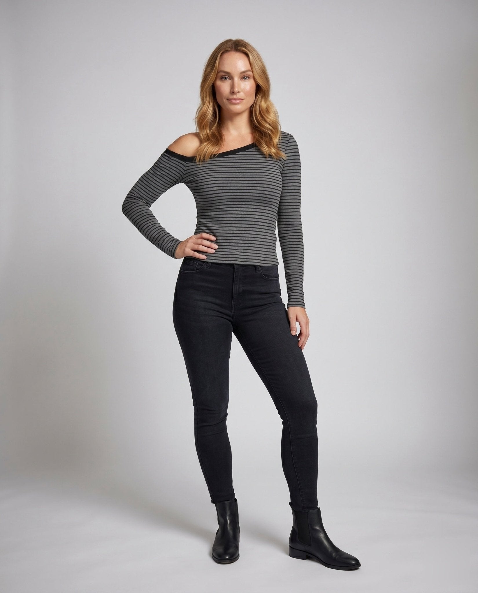 Women Women's top with asymmetric cut and off-shoulder design - Chichicherry