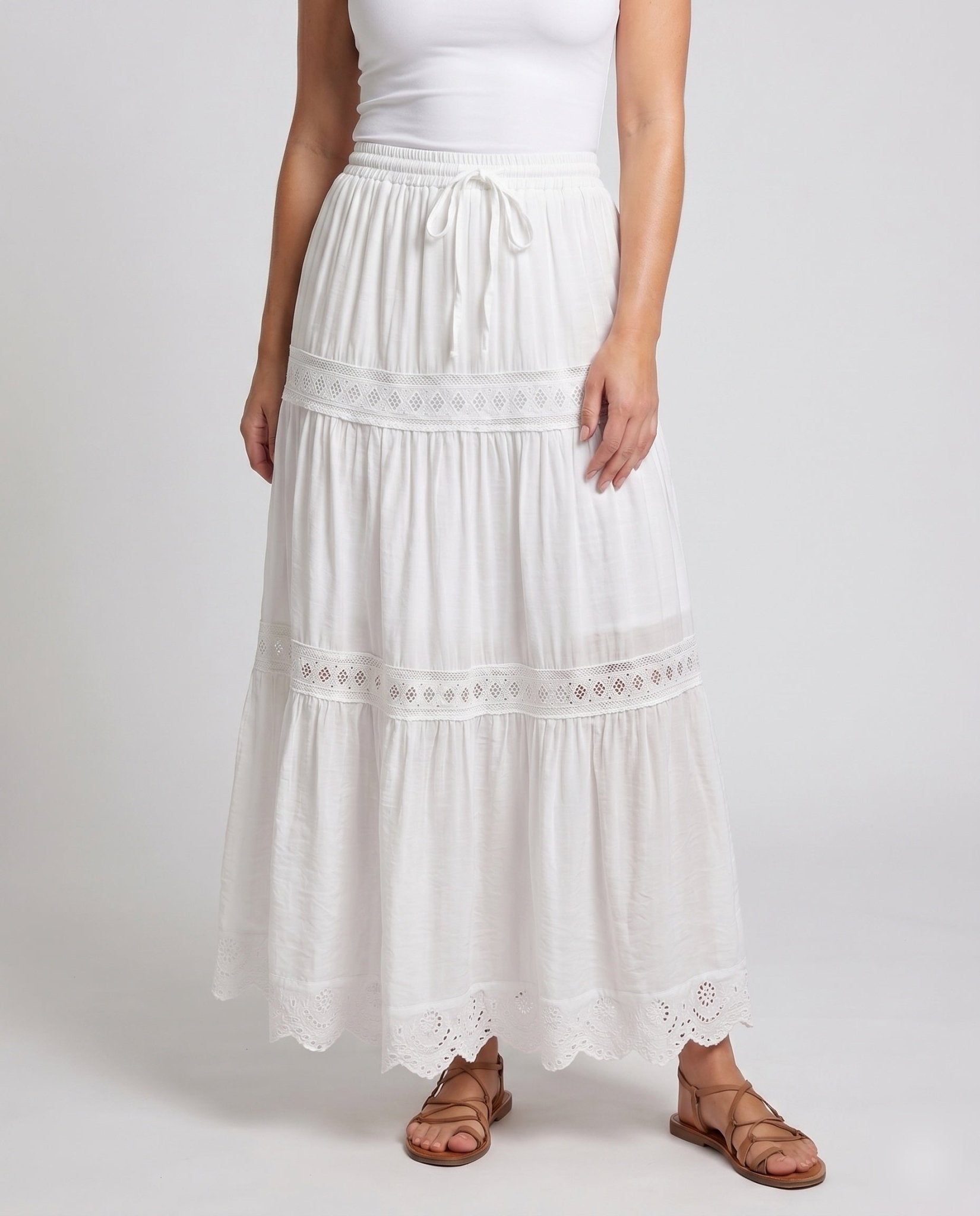 Women's airier maxi skirt with folkloric lace trims - Chichicherry
