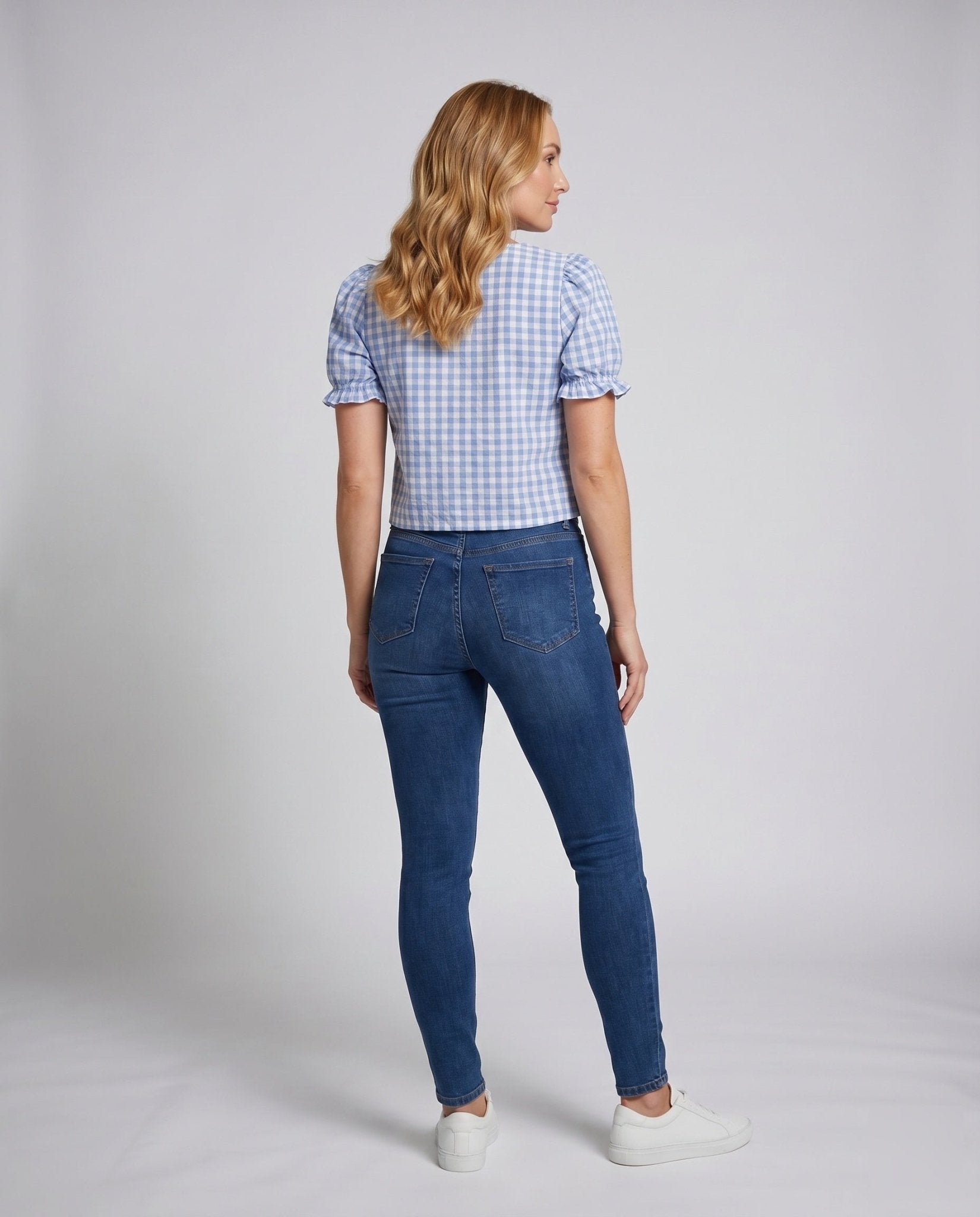 Women's airy viscose shirt with knotless neckline and voluminous sleeves - Chichicherry