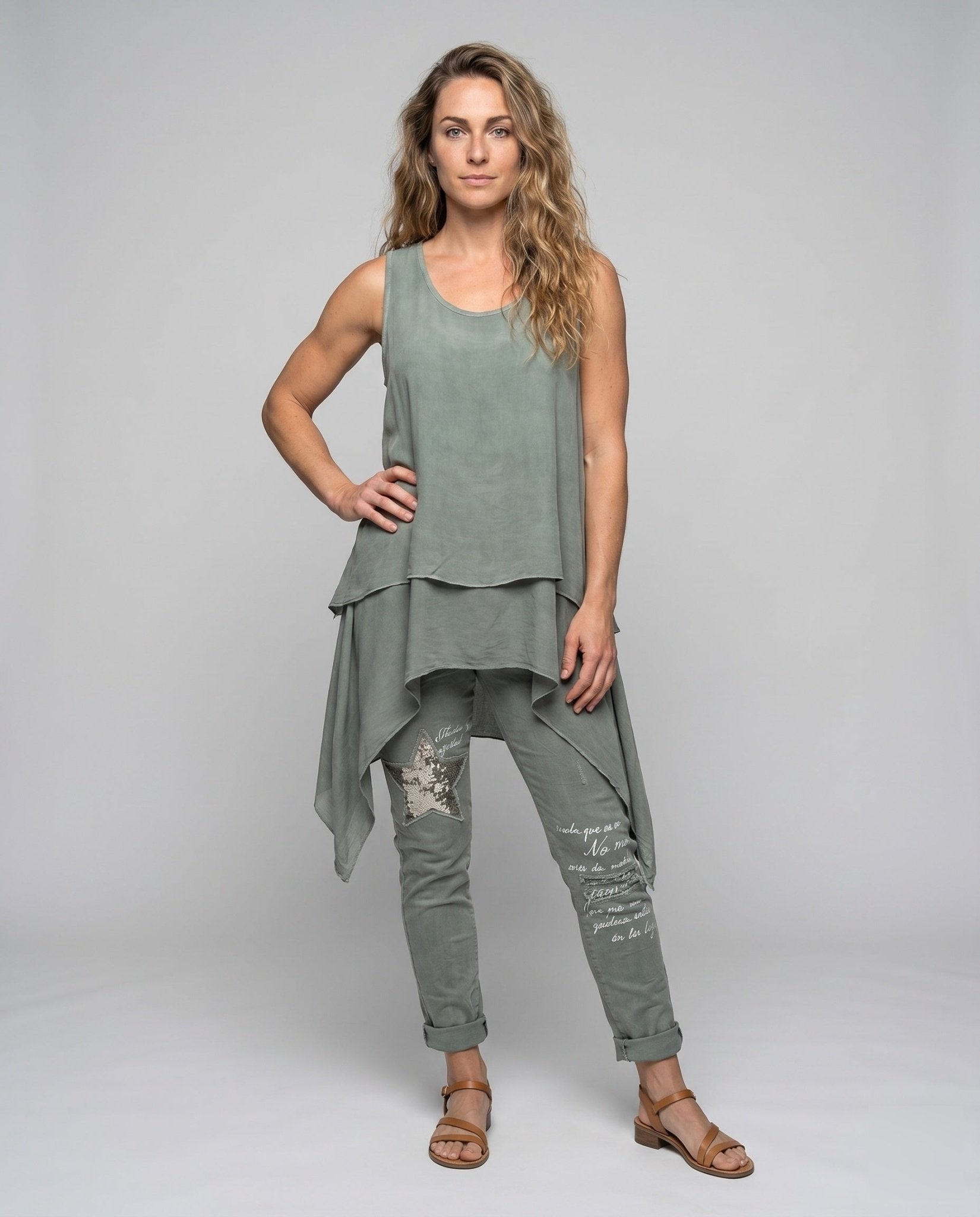 Women's asymmetrical top with fluid cut and casual design - Chichicherry