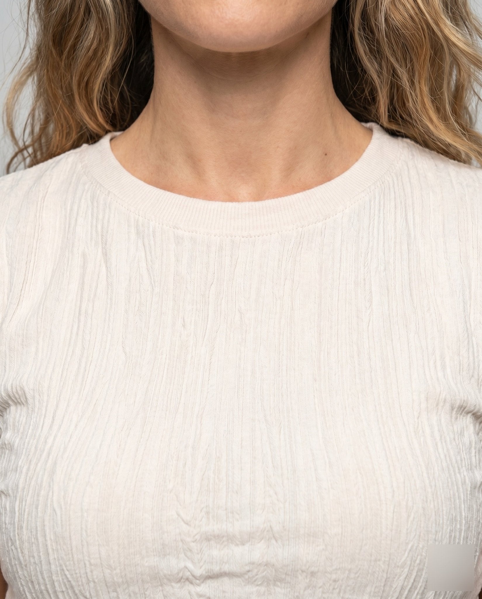 Women’s back lacing top with elegant ribbon detail - Chichicherry