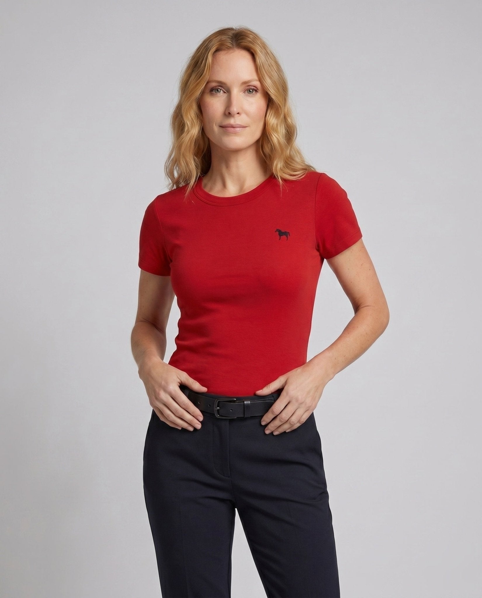 Women's Basic T-Shirt with trendy logo - Chichicherry