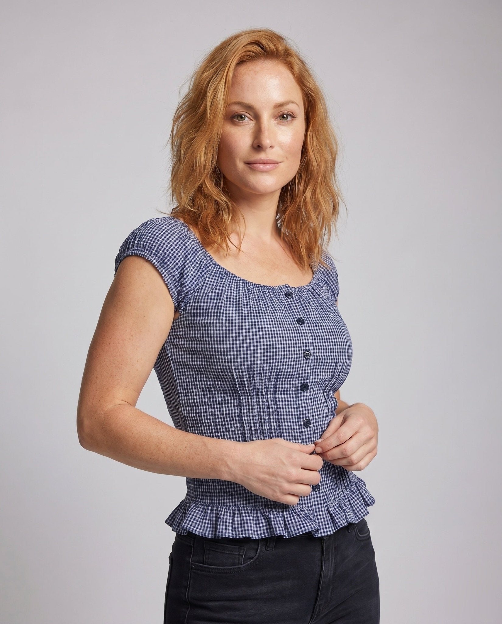 Women's blouse shirt with puff sleeves and decorative buttons - Chichicherry