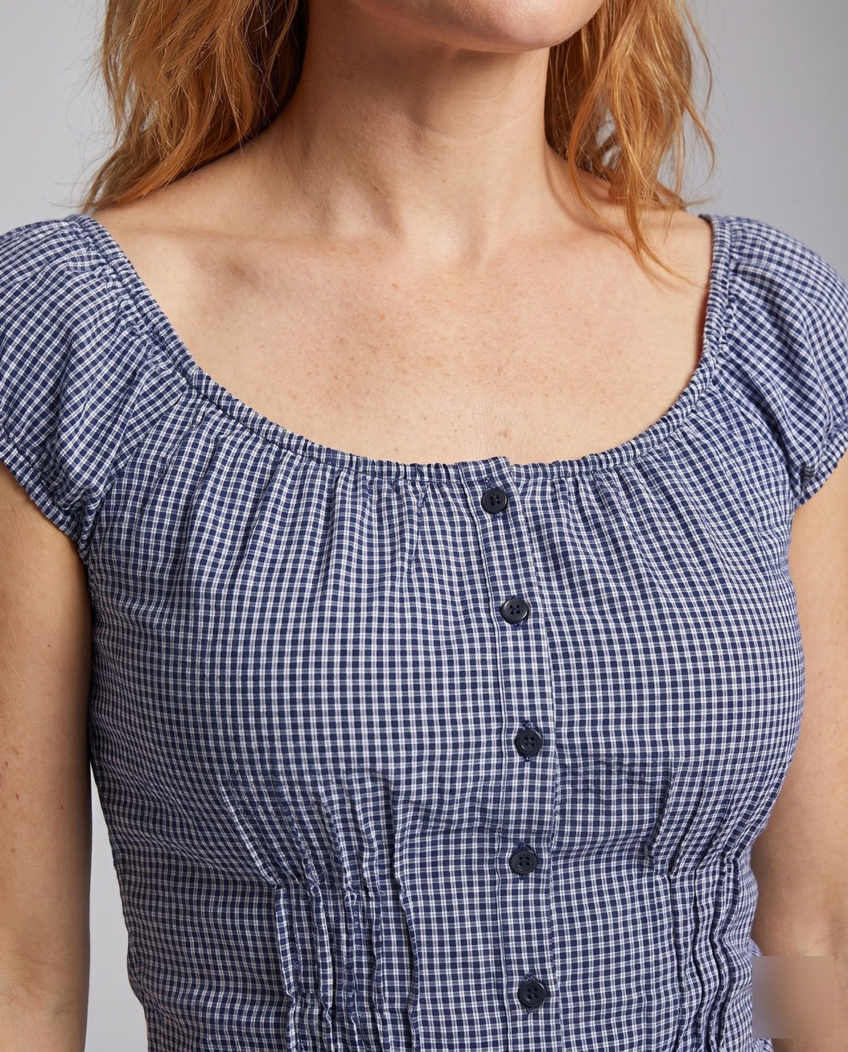 Women's blouse shirt with puff sleeves and decorative buttons - Chichicherry