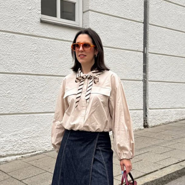 Women's blouse with bow collar, dropped shoulder design and voluminous balloon sleeves Chichicherry - Chichicherry