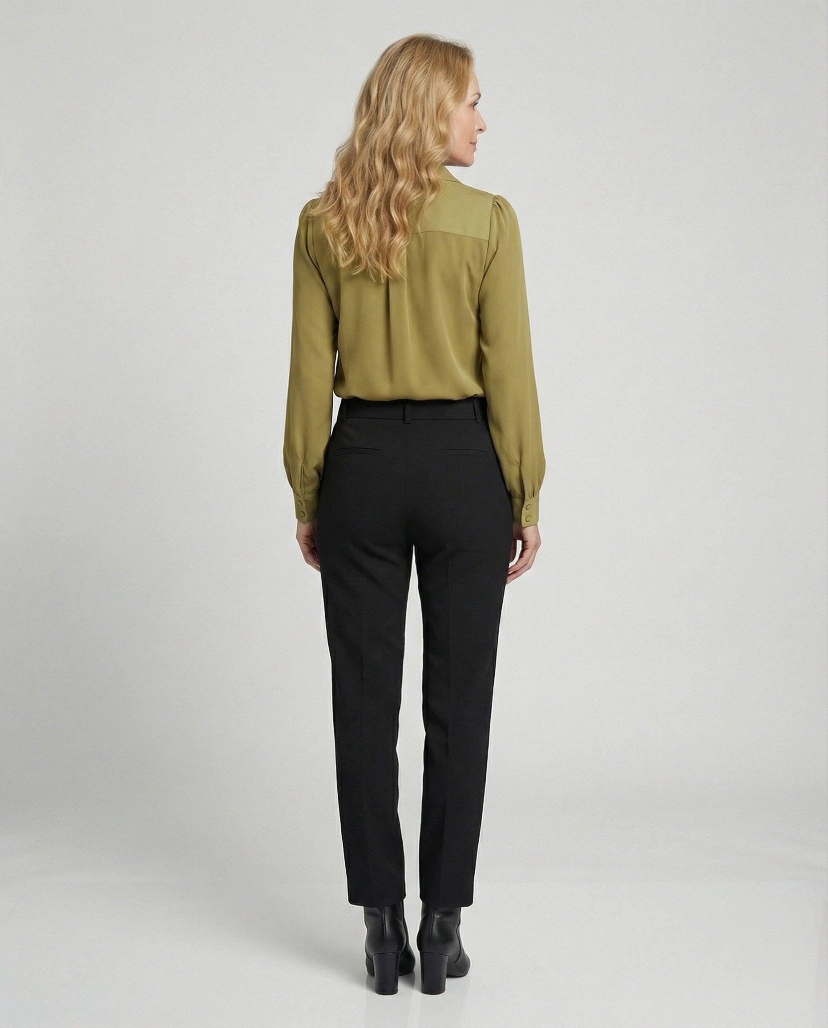 Women's blouse with modern V-neck - Chichicherry