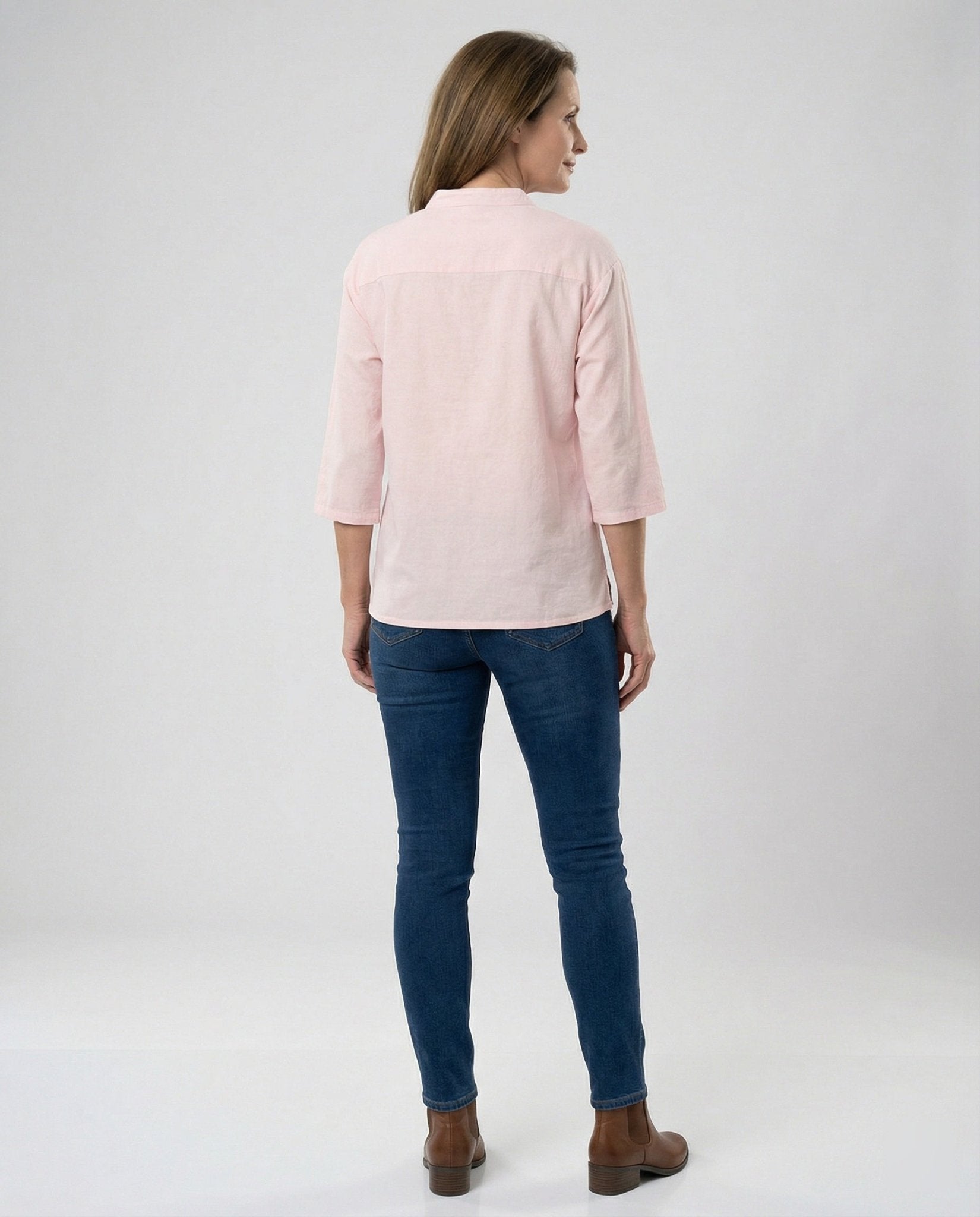Women's blouse with stand-up collar - Chichicherry