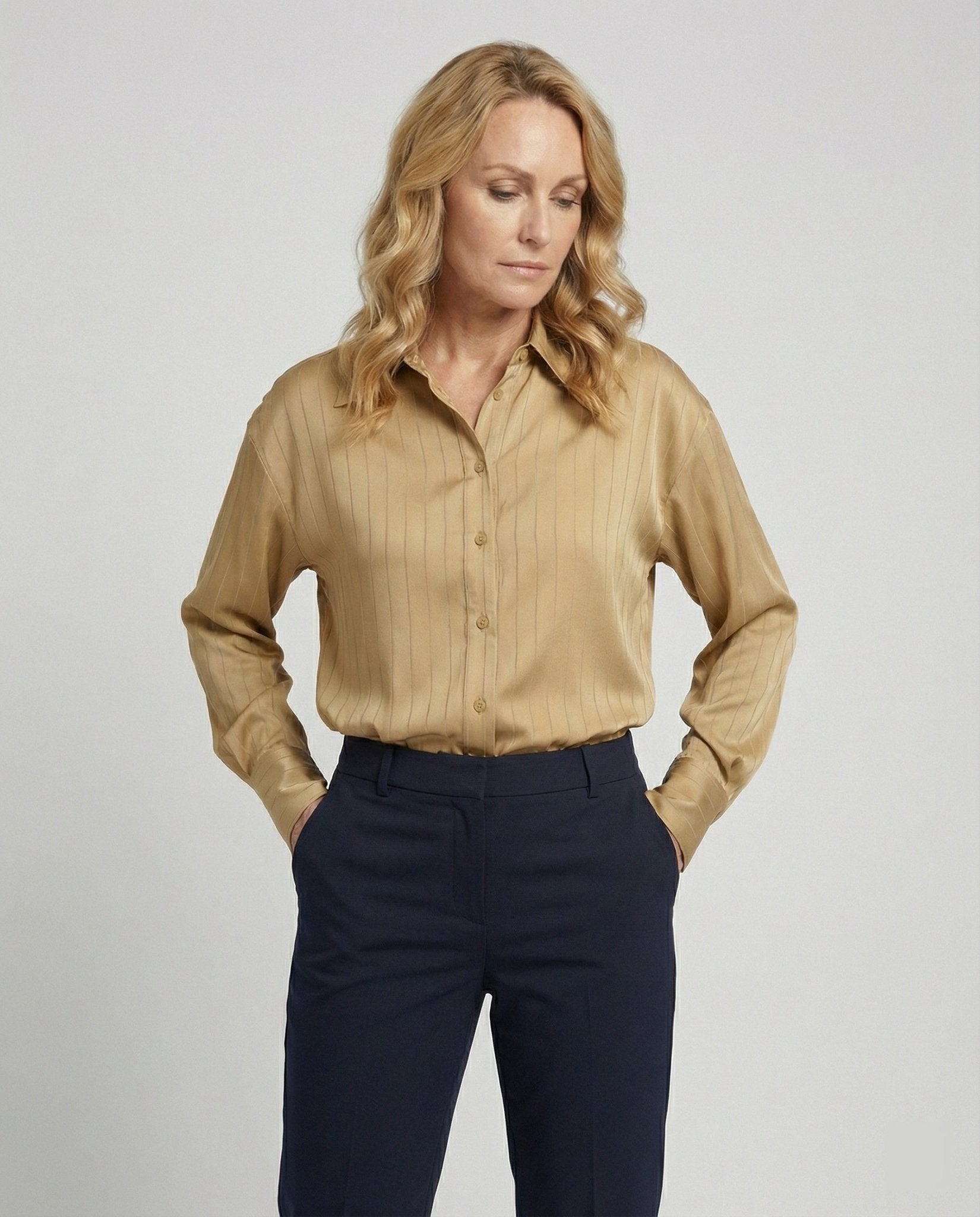 Women's blouse with striped design - Chichicherry