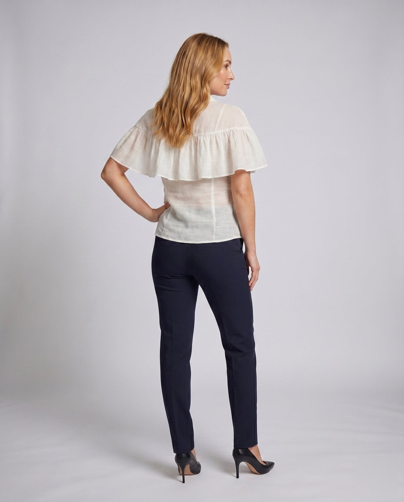 Women's blouse with voluminous ruffle details and collar-shaped neckline - Chichicherry