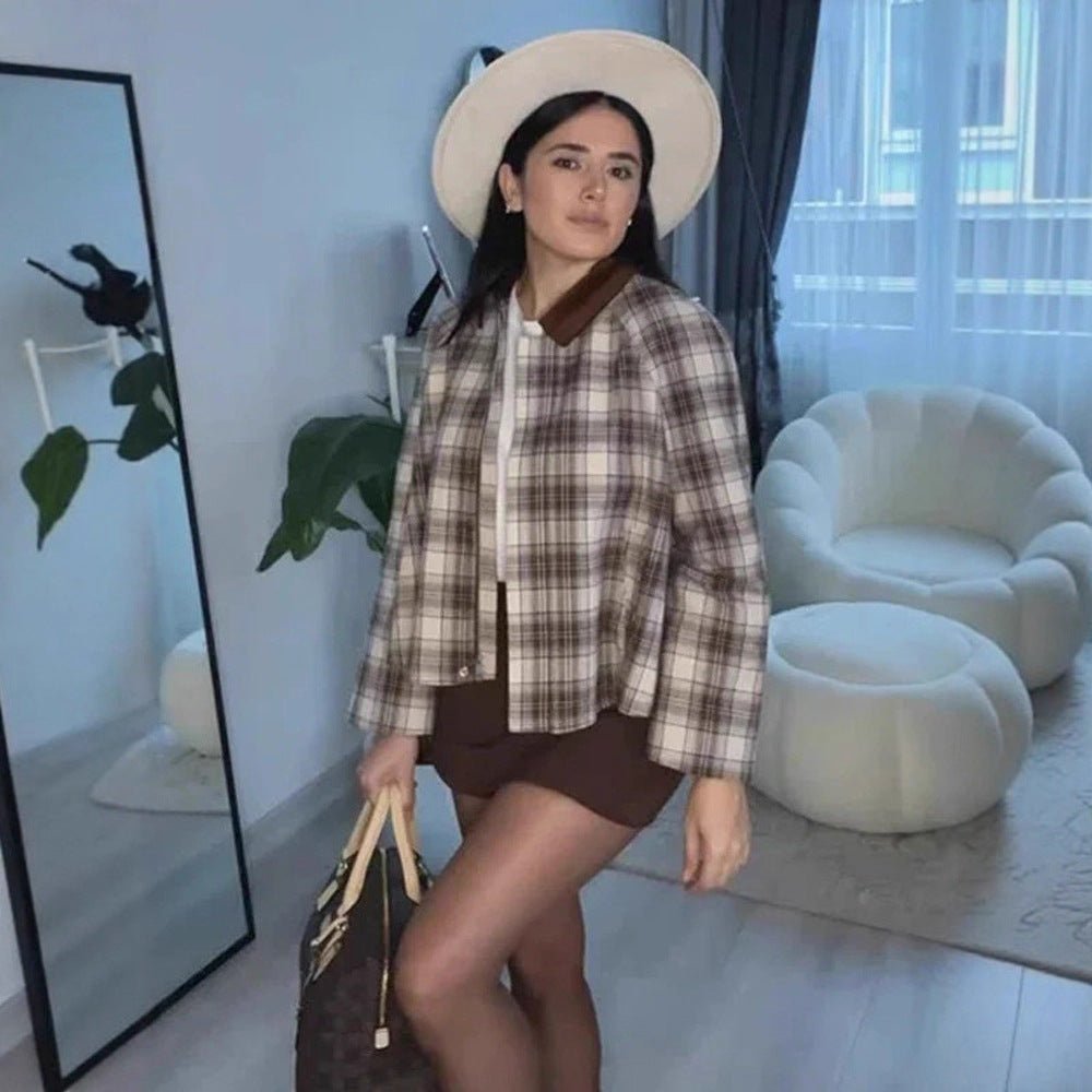 Women's boxy checkered transitional blouse with contrasting shirt collar Chichicherry - Chichicherry