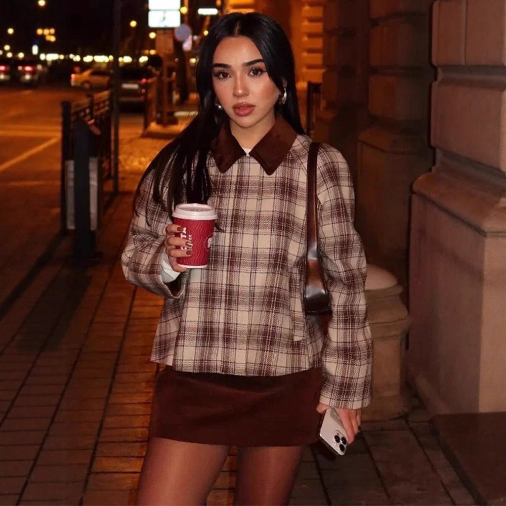 Women's boxy checkered transitional blouse with contrasting shirt collar Chichicherry - Chichicherry