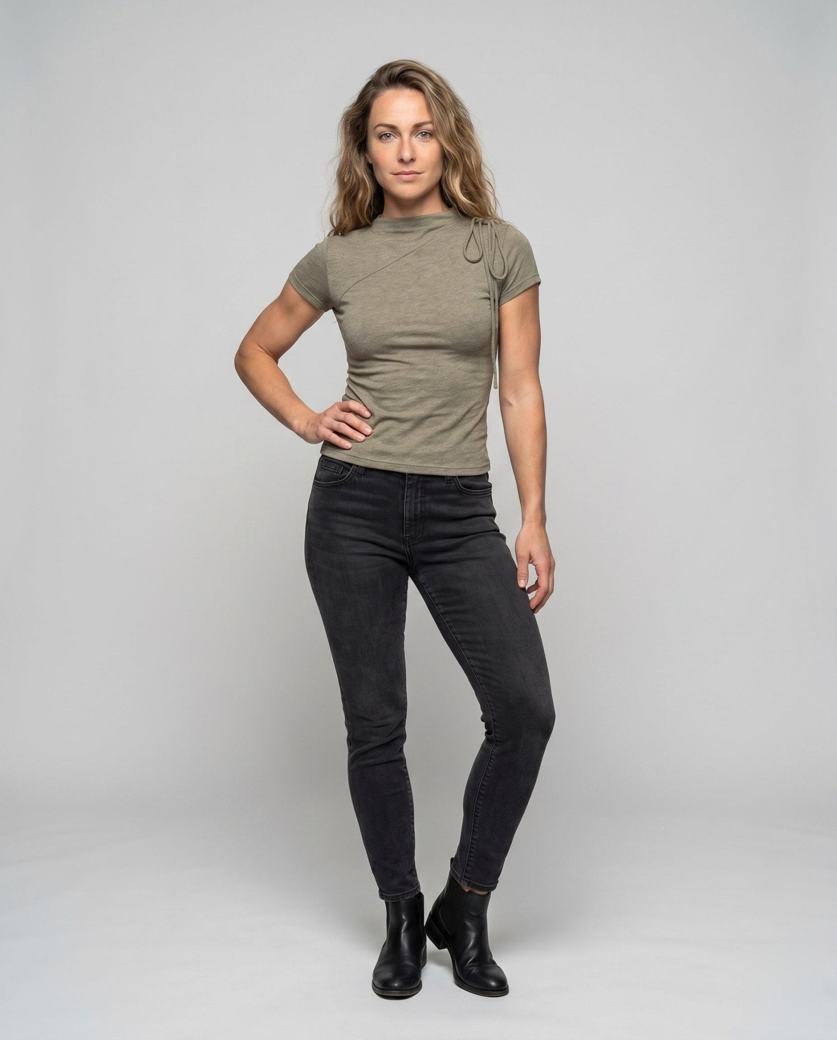 Women's cami top with playful lacing details and tailored fit - Chichicherry