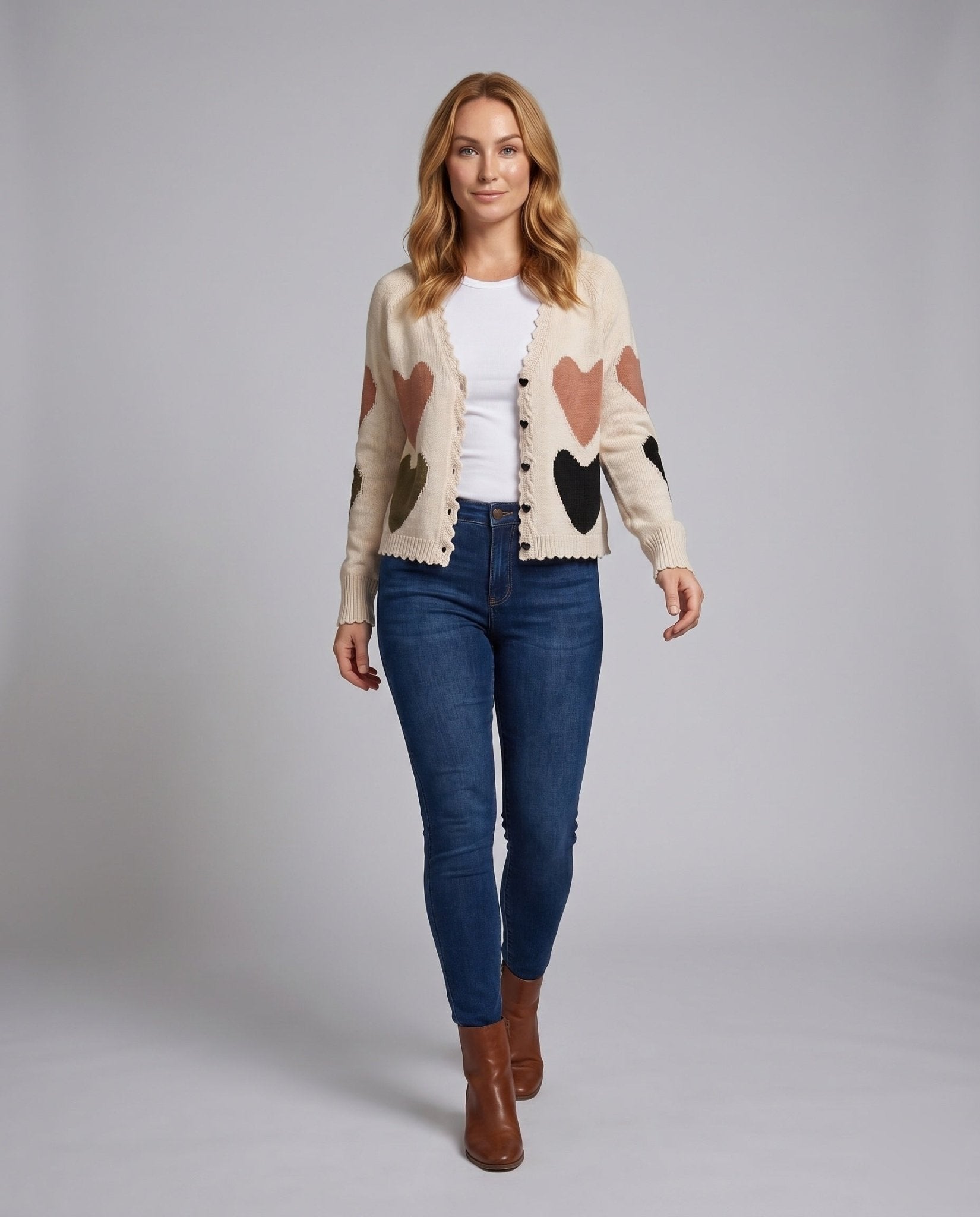 Women's cardigan with heart pattern and romantic design - Chichicherry