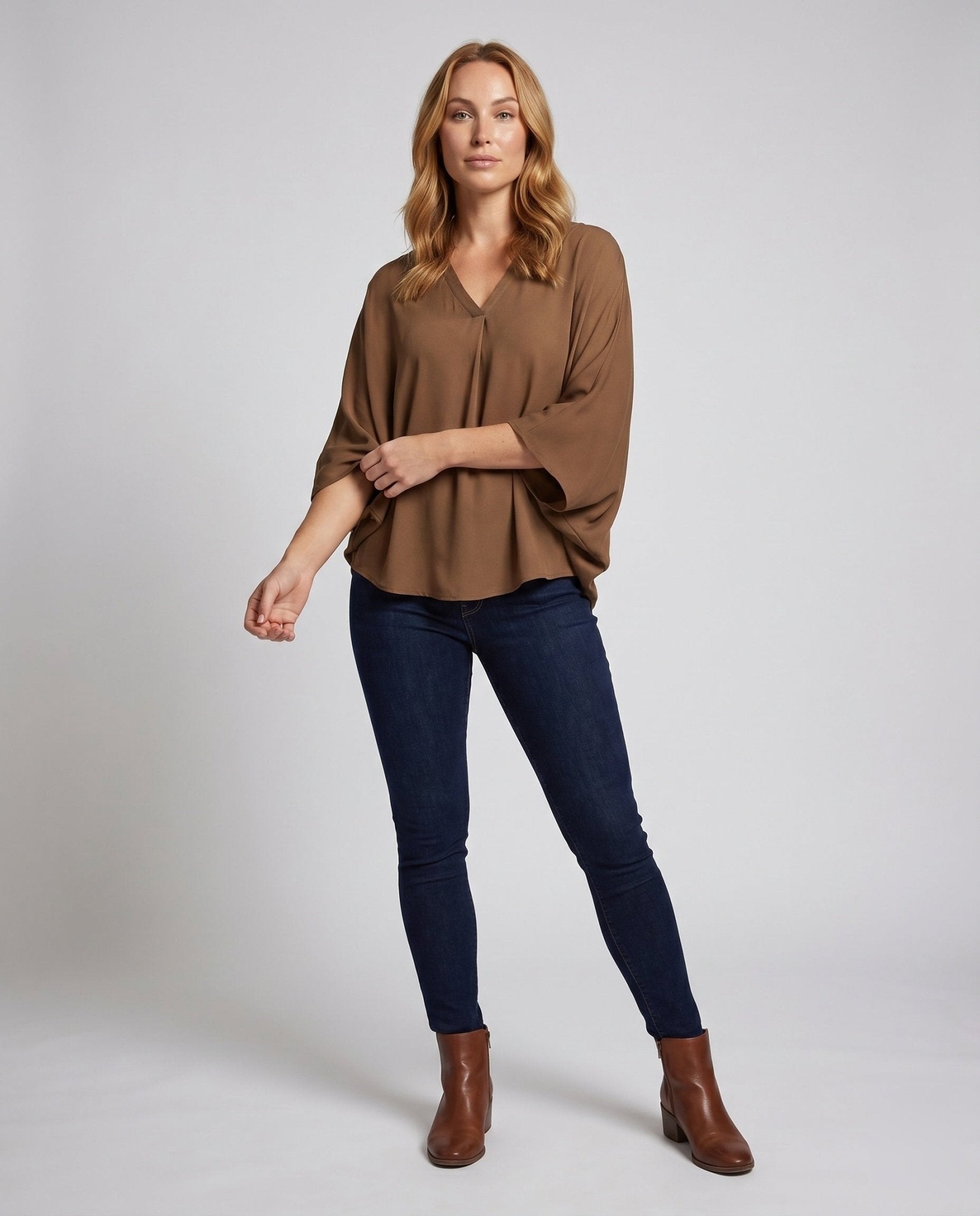 Women's casual blouse shirt with V-neck and slit sleeves - Chichicherry