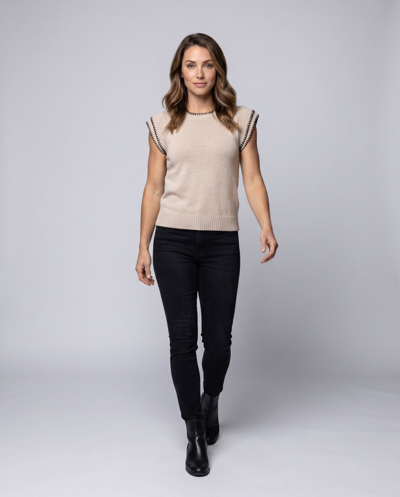Women's casual knit top with stylish contrast stitching - Chichicherry