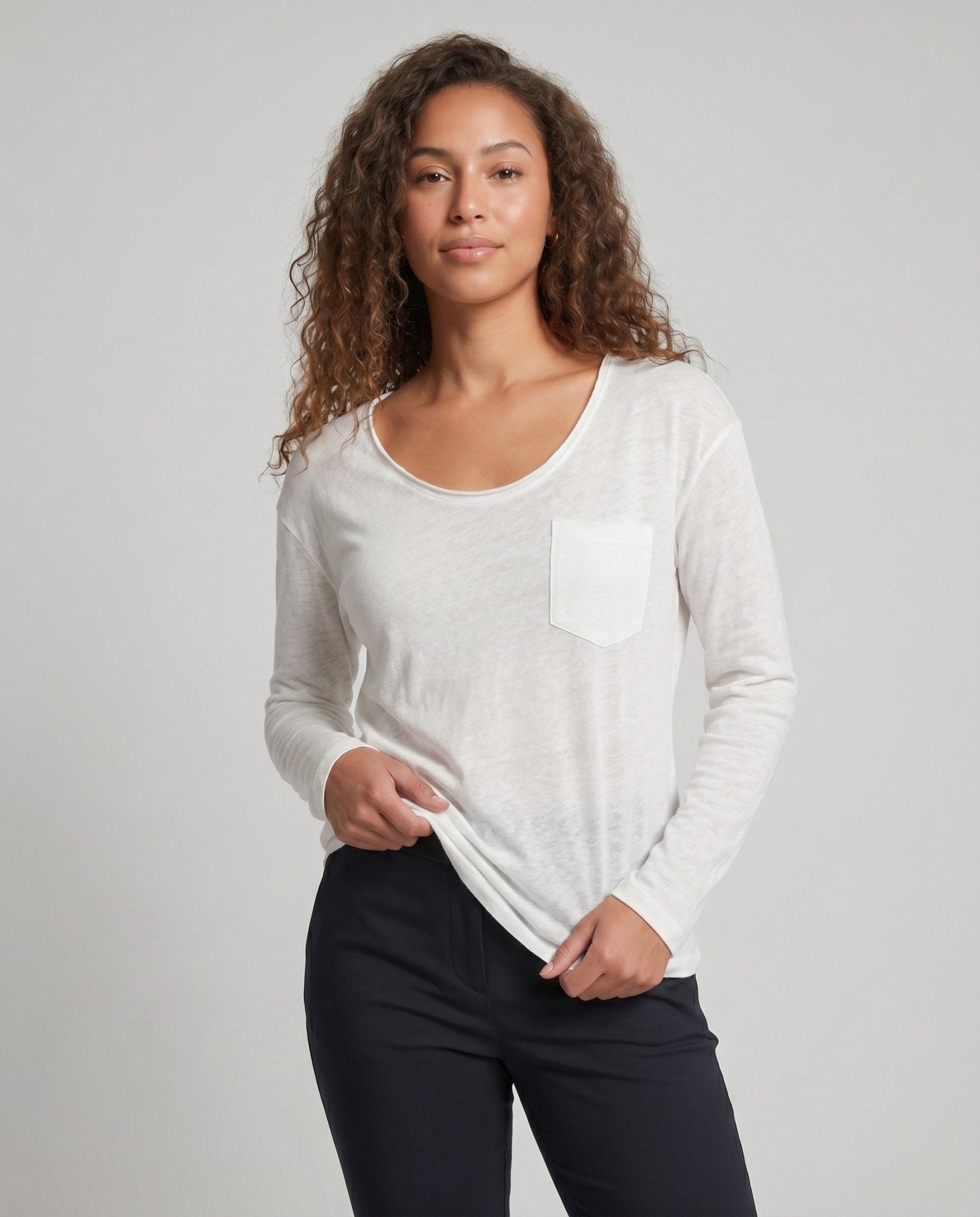 Women's casual long sleeve shirt with a round neck and practical chest pocket - Chichicherry