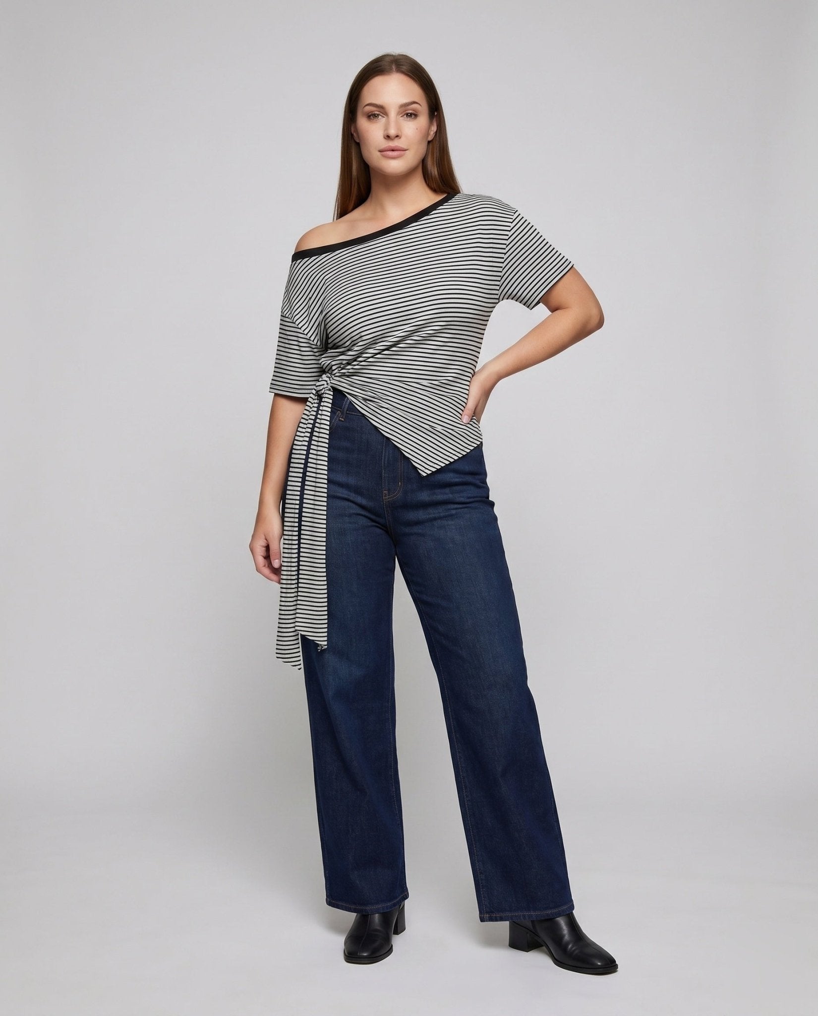 Women's casual off-shoulder shirt with asymmetric cut and knot detail - Chichicherry