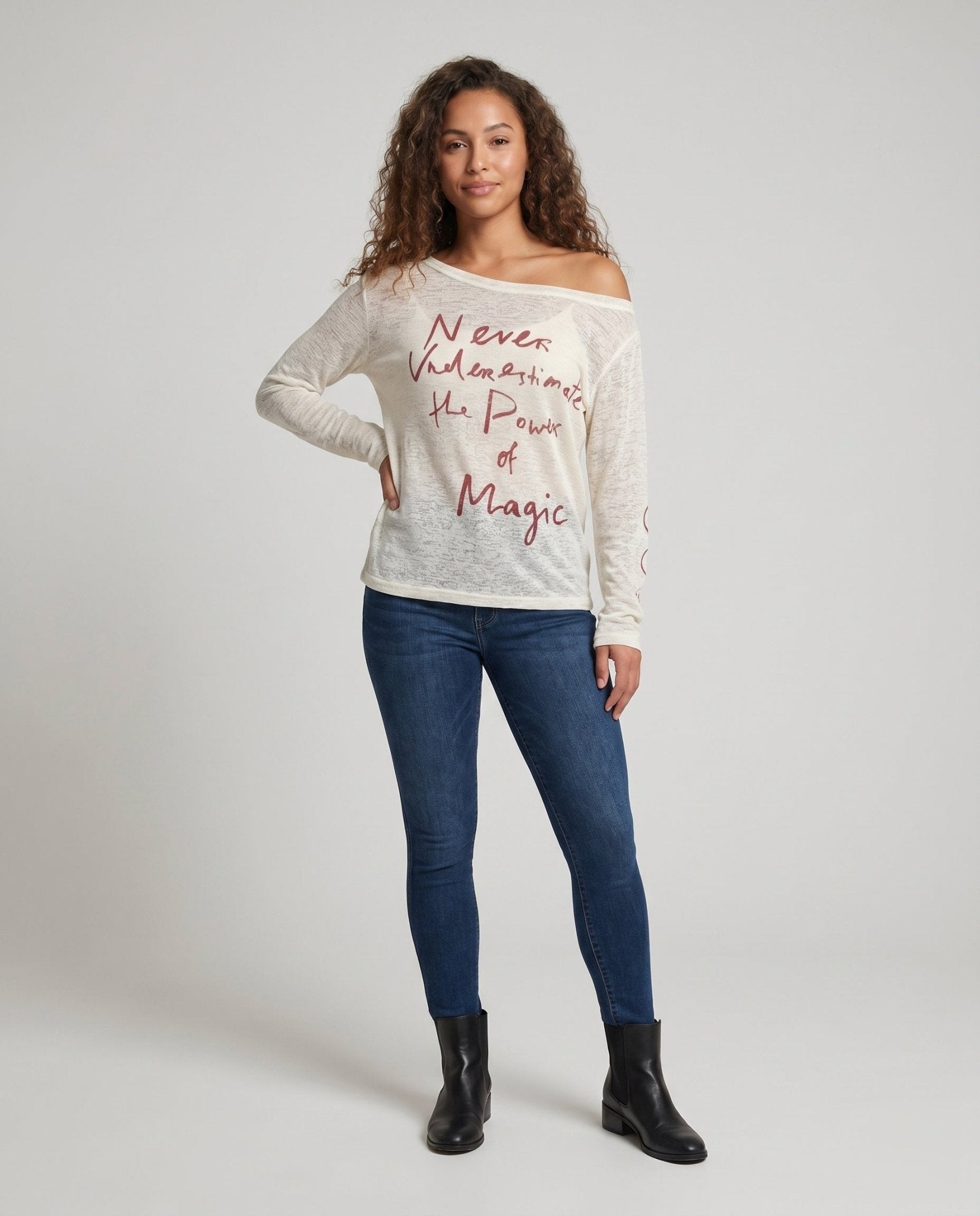 Women's Casual Oversized T-Shirt with Shoulder Opening - Chichicherry