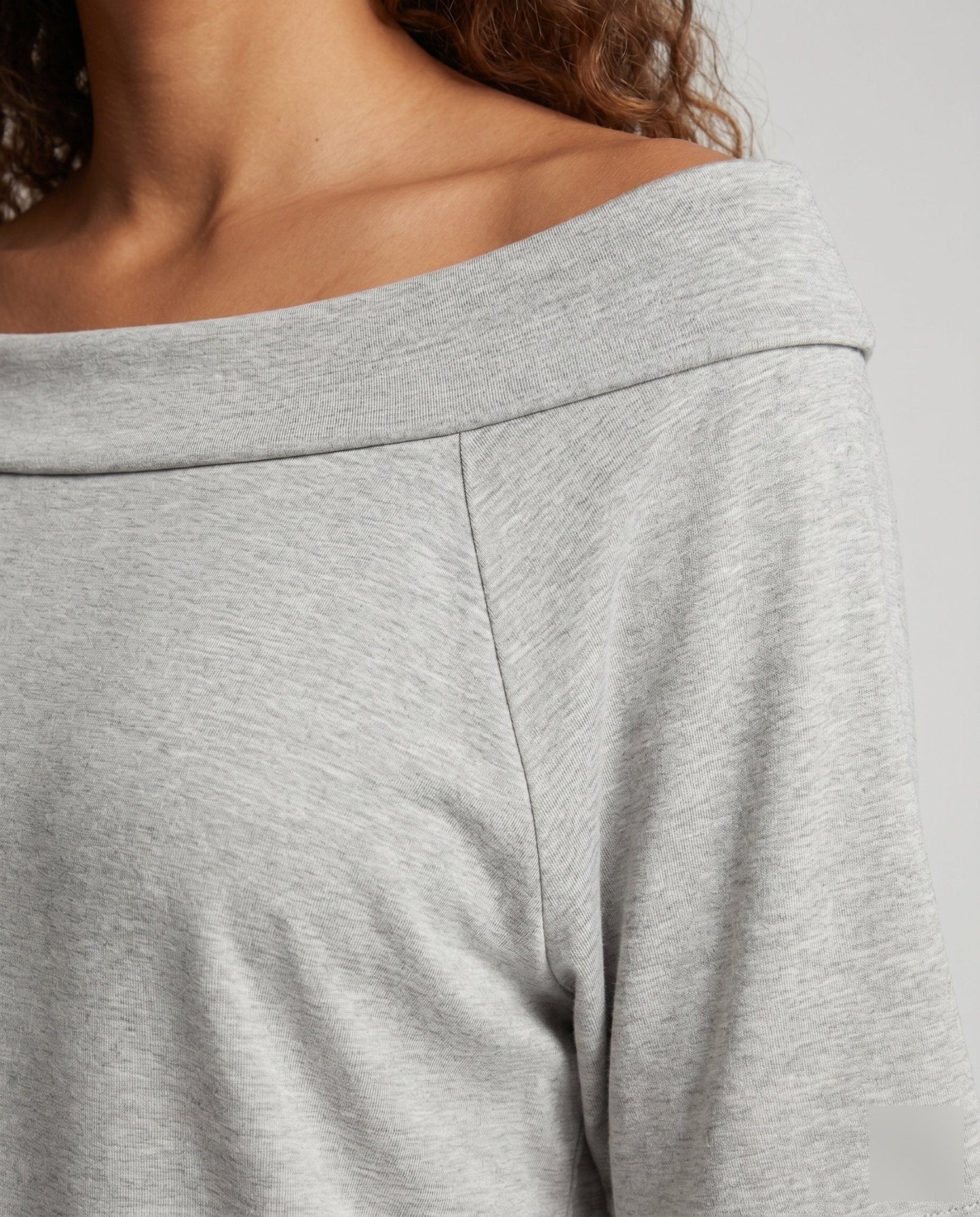 Women's casual oversized T-shirt with unconventional neckline - Chichicherry