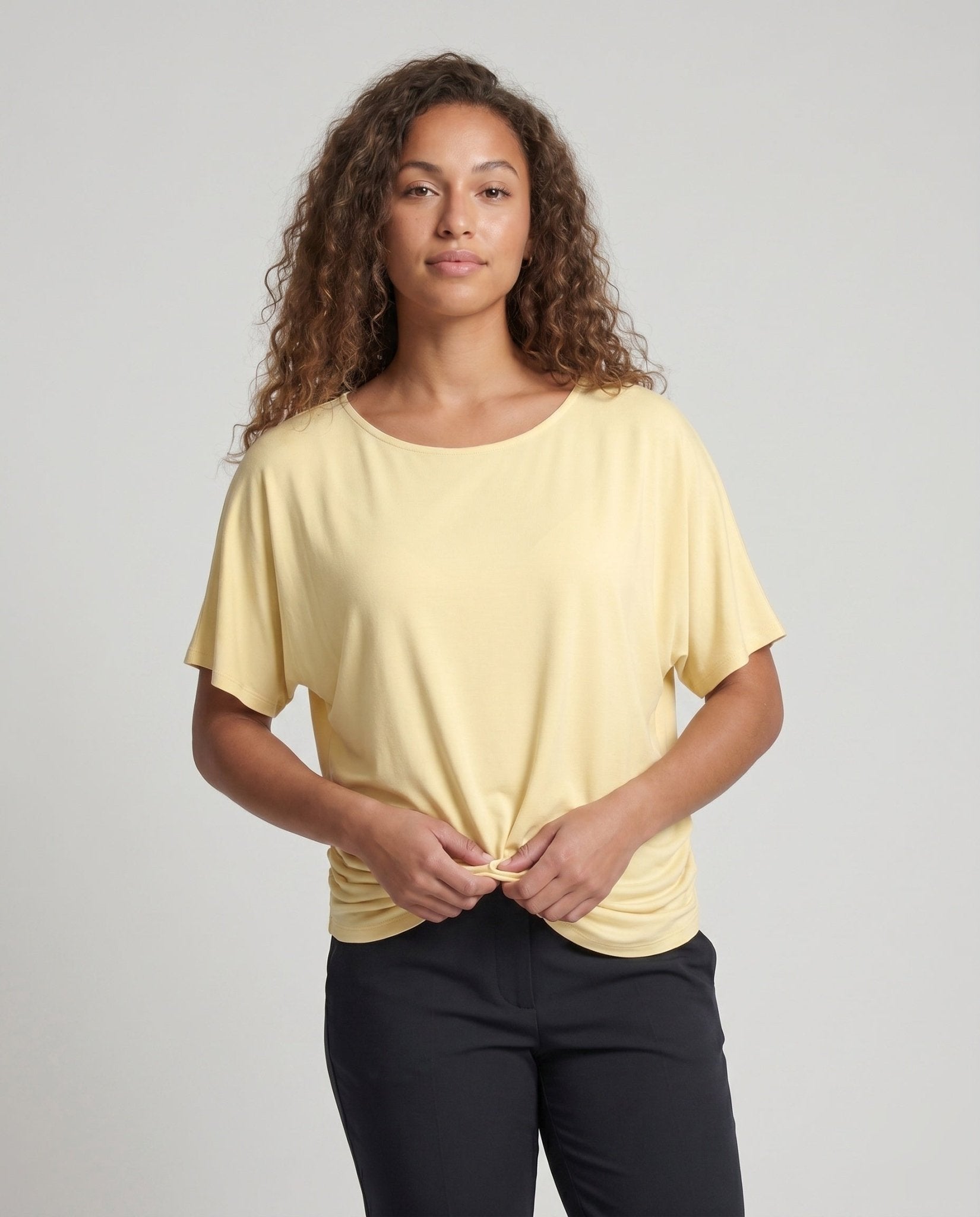 Women's casual oversized T-shirt with v-neck and fluid fabric - Chichicherry