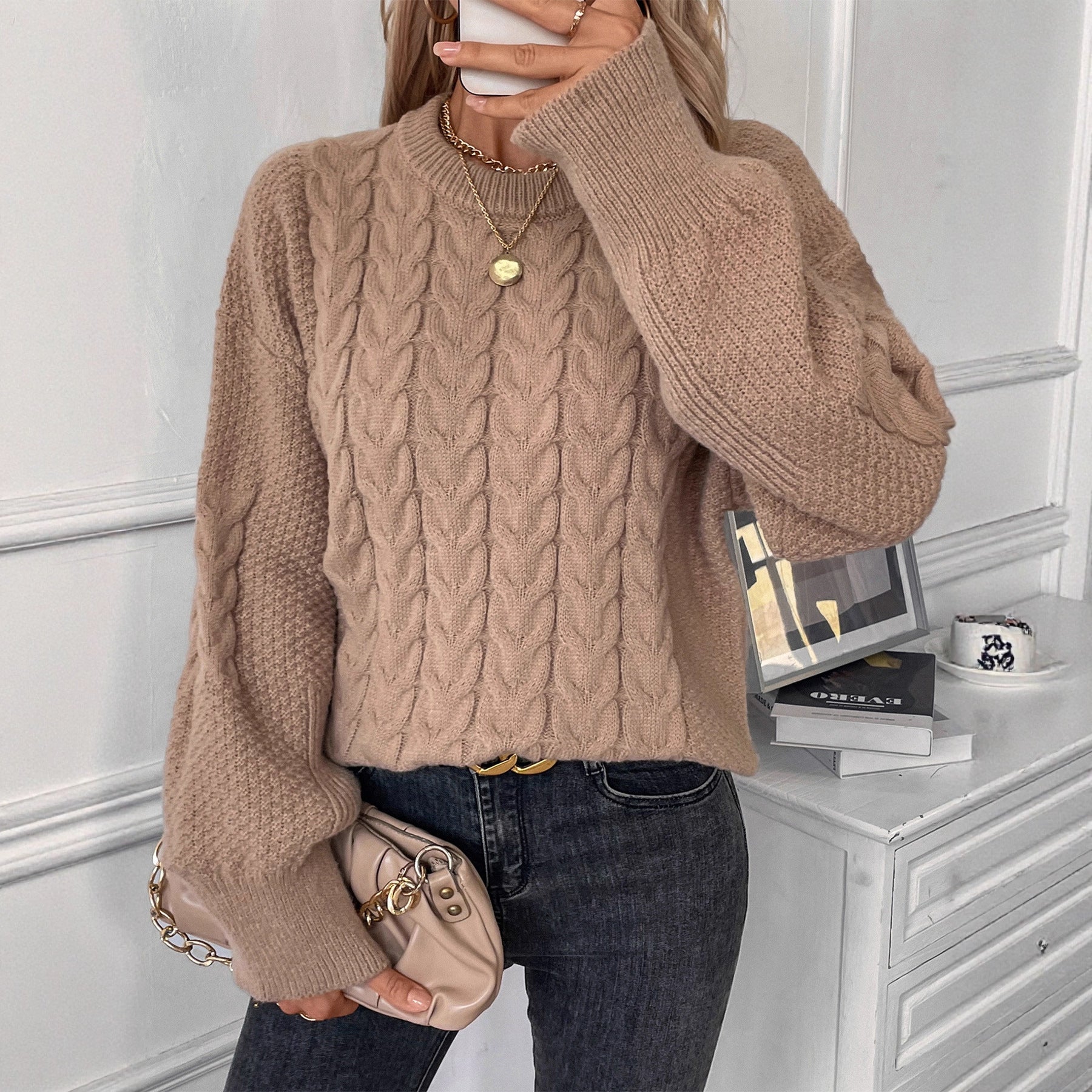 Women's Chunky Cable Knit Sweater - Chichicherry