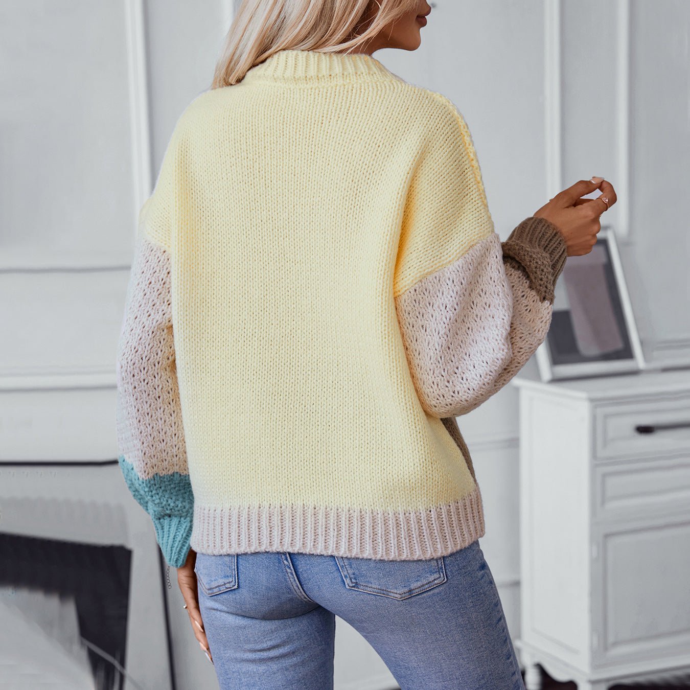 Women's Color - Block Knit Sweater - Chichicherry