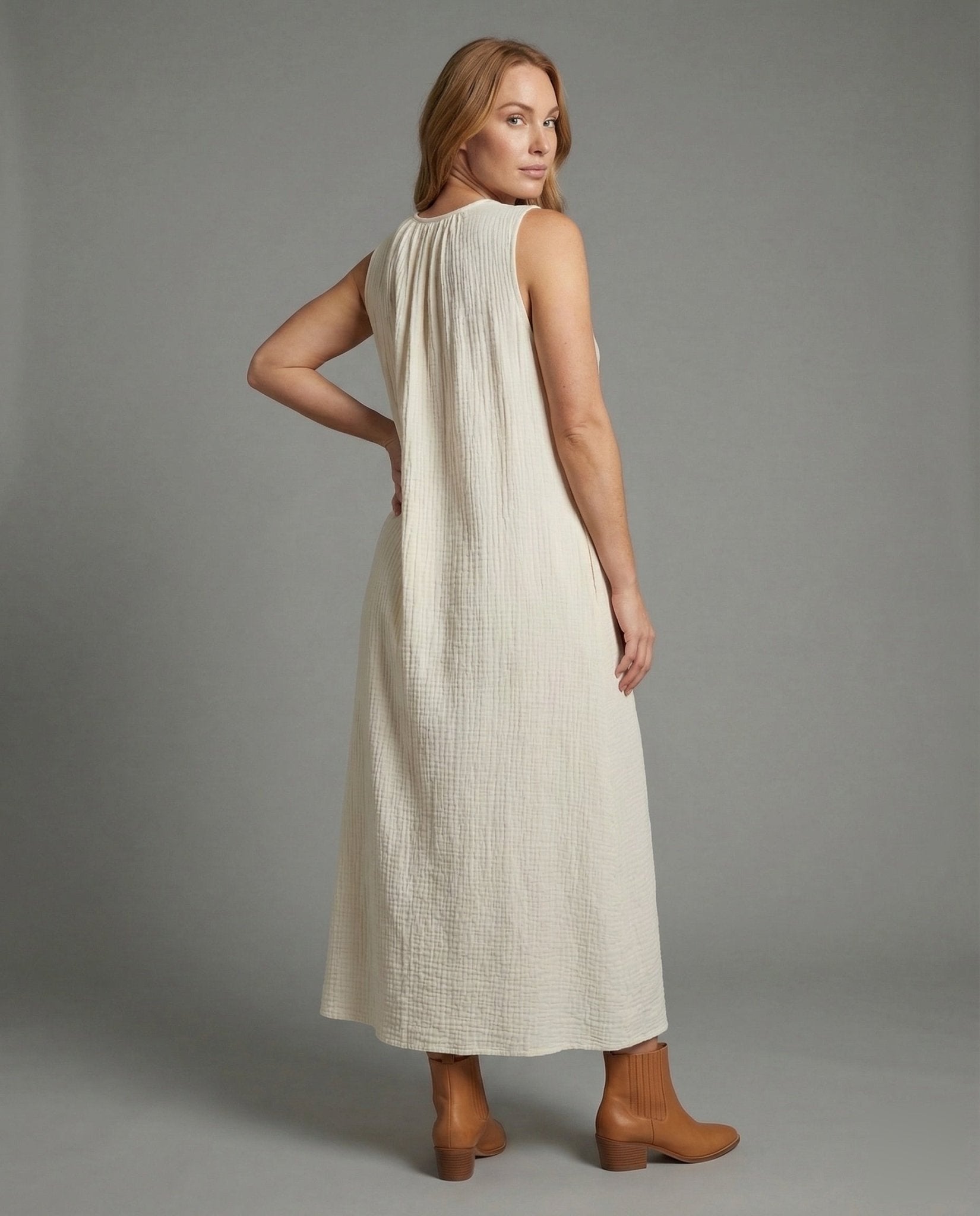 Women's Crinkled Floor-Length Maxi Dress - Chichicherry
