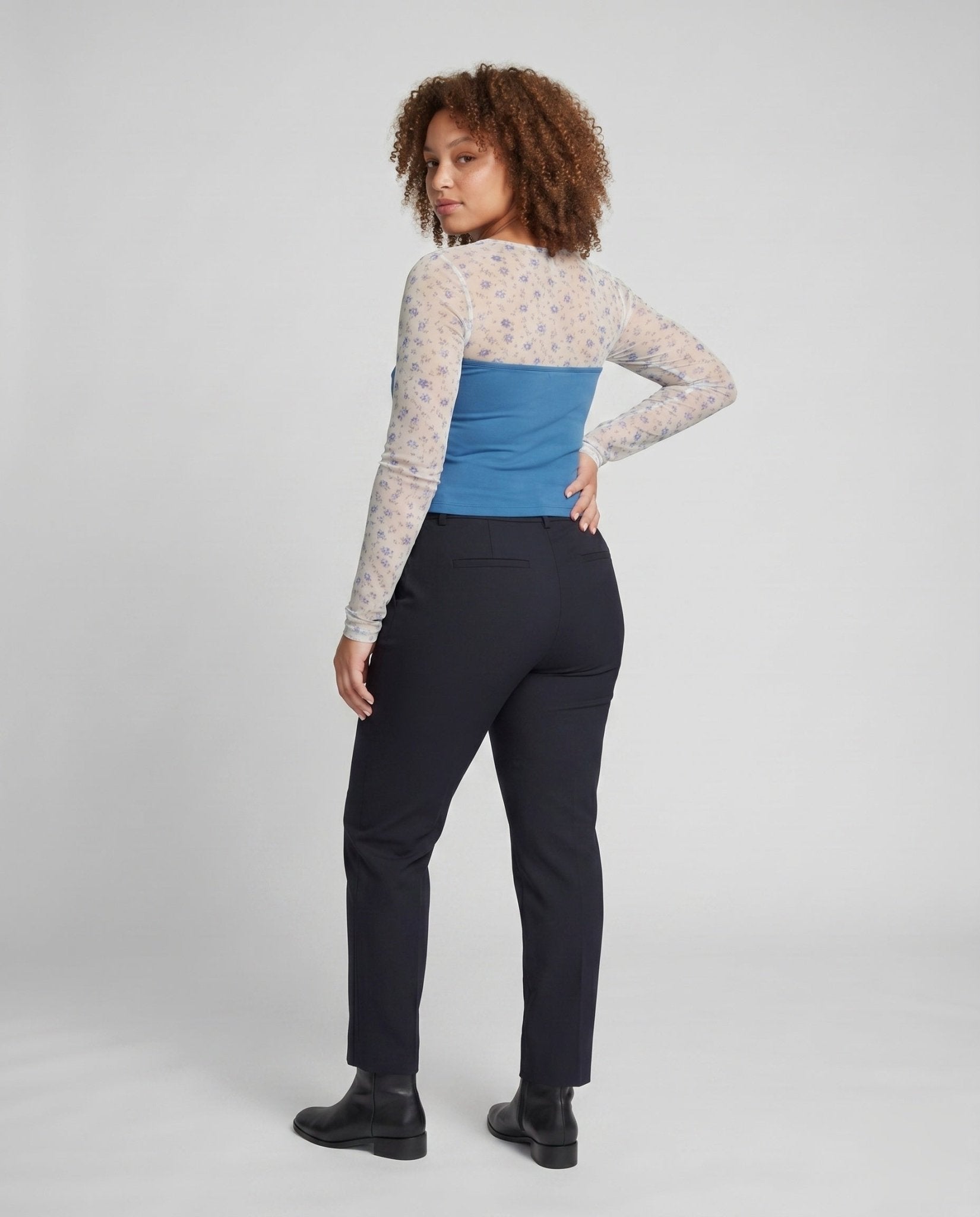 Women's crop top with flowing cut and playful bow detail - Chichicherry