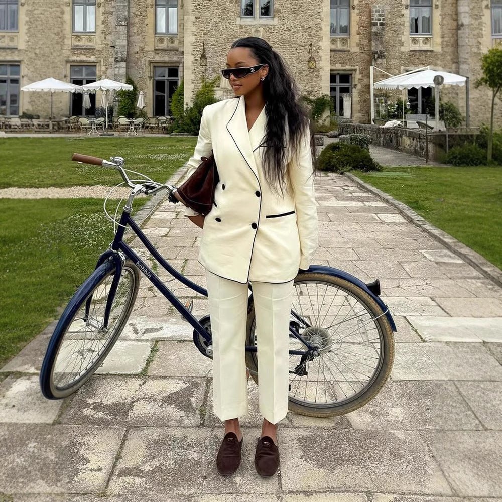 Women's cropped trousers with crease, straight leg and fine waist piping Chichicherry - Chichicherry
