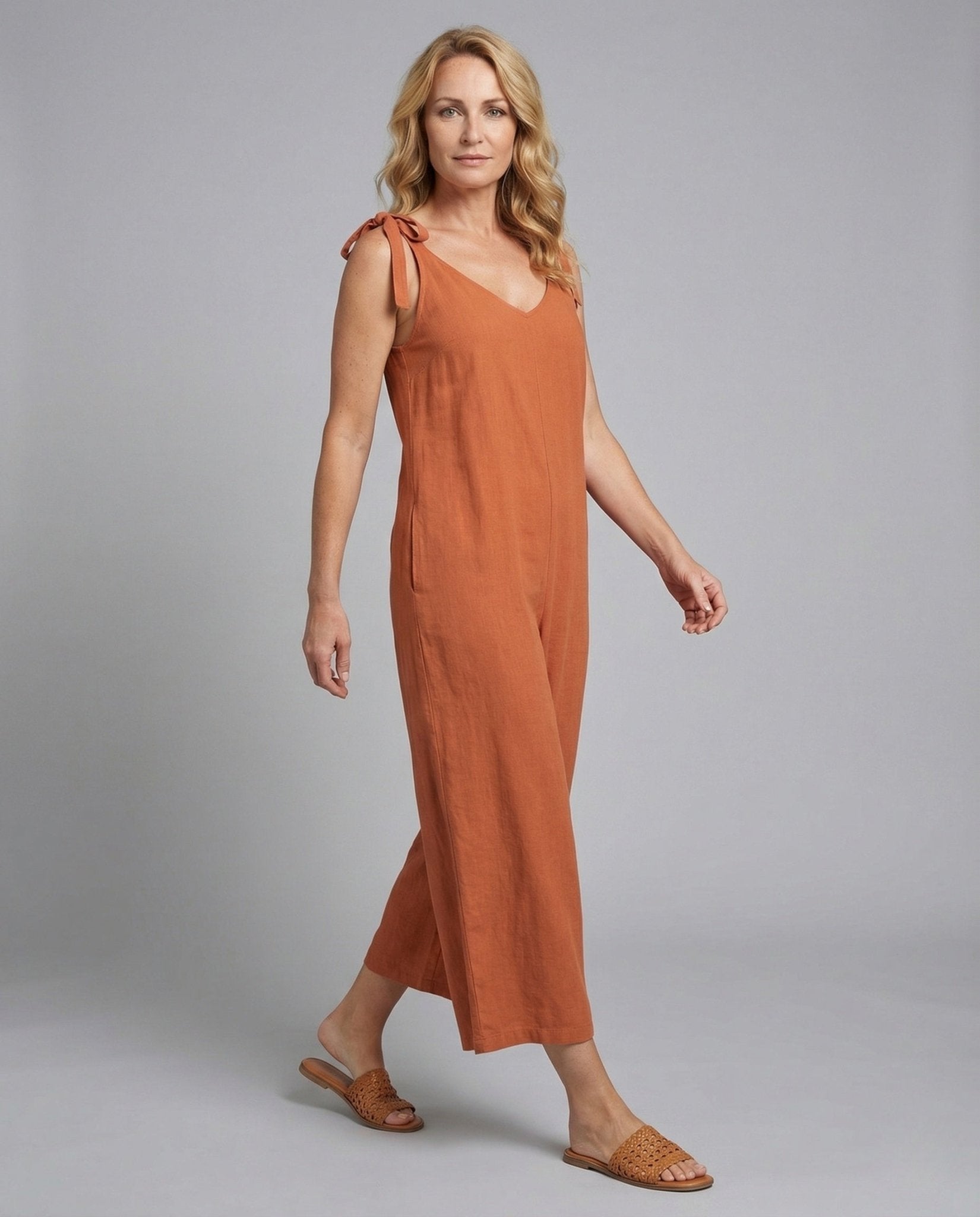 Women's culotte jumpsuit with bow straps - Chichicherry