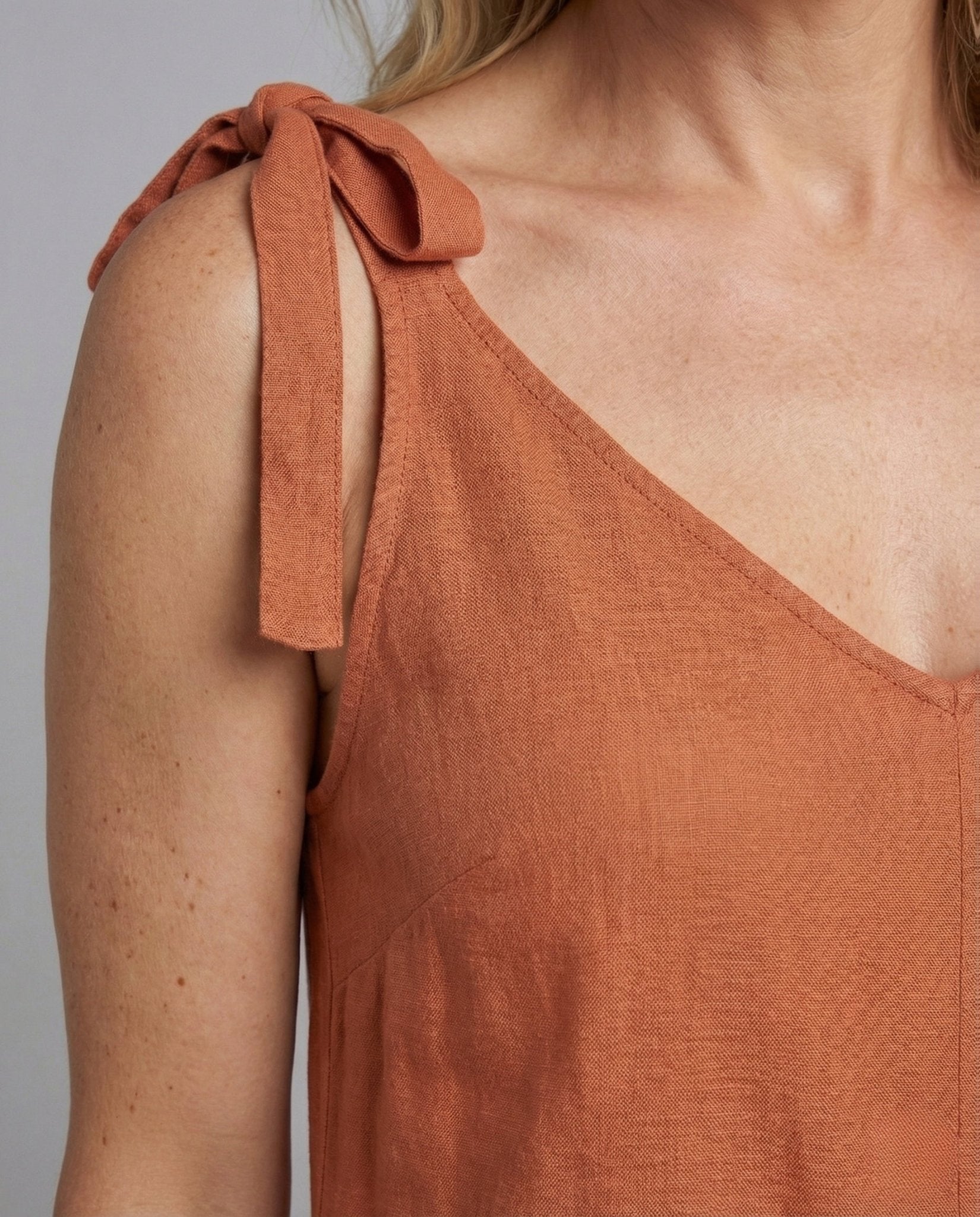 Women's culotte jumpsuit with bow straps - Chichicherry