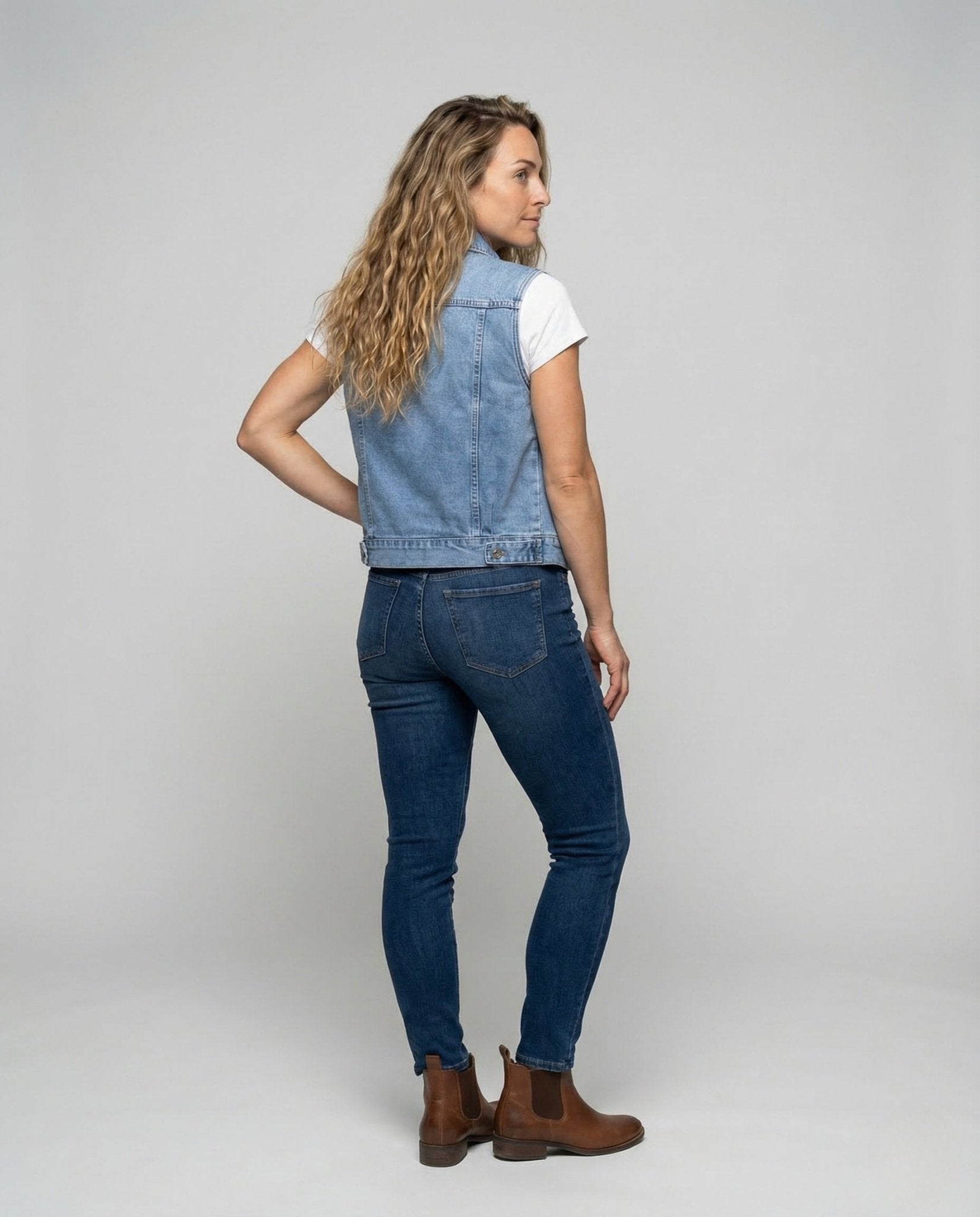 Women's Denim Vest Short Flap Pockets - Chichicherry
