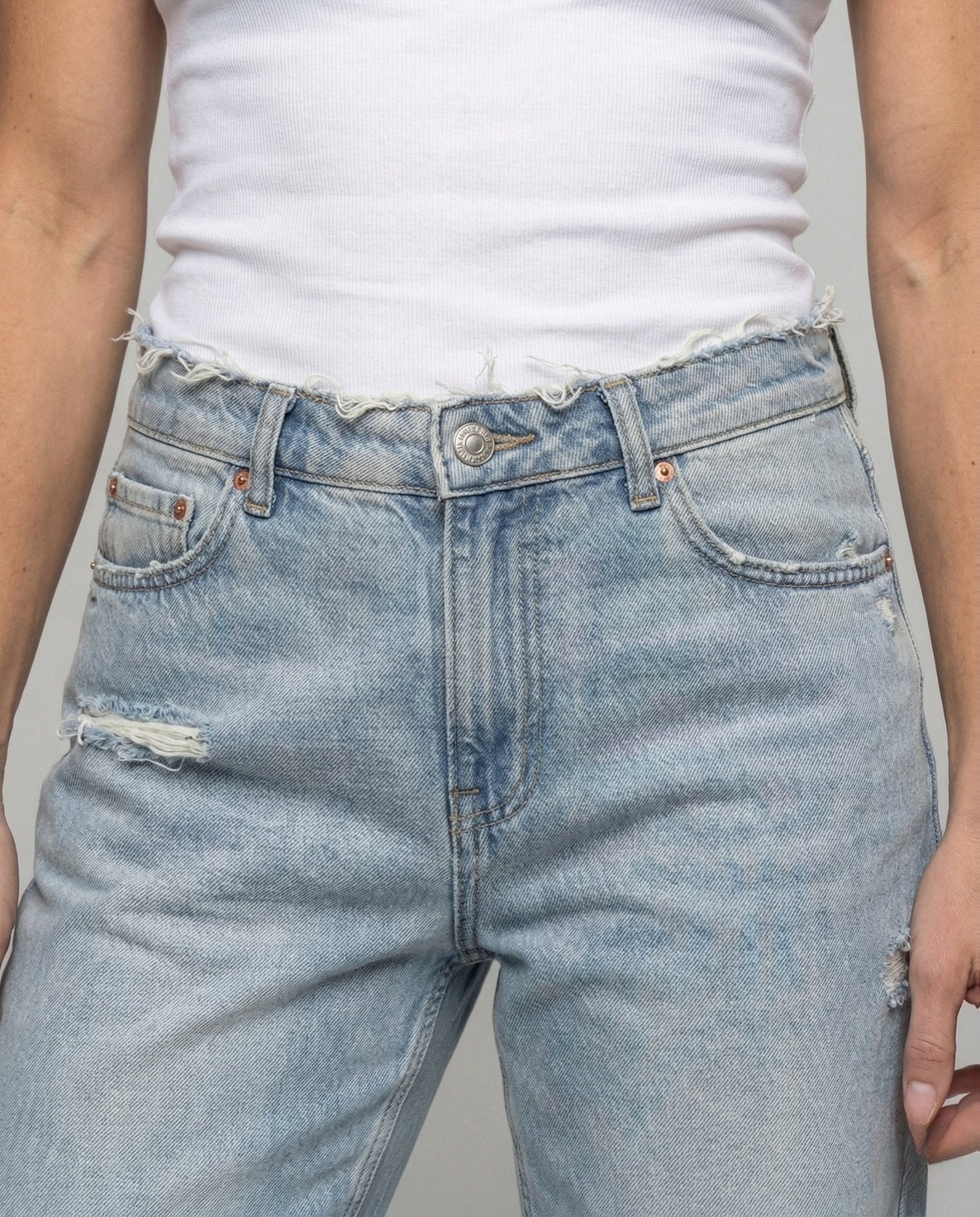 Women's Destroyed Jeans Straight - Chichicherry