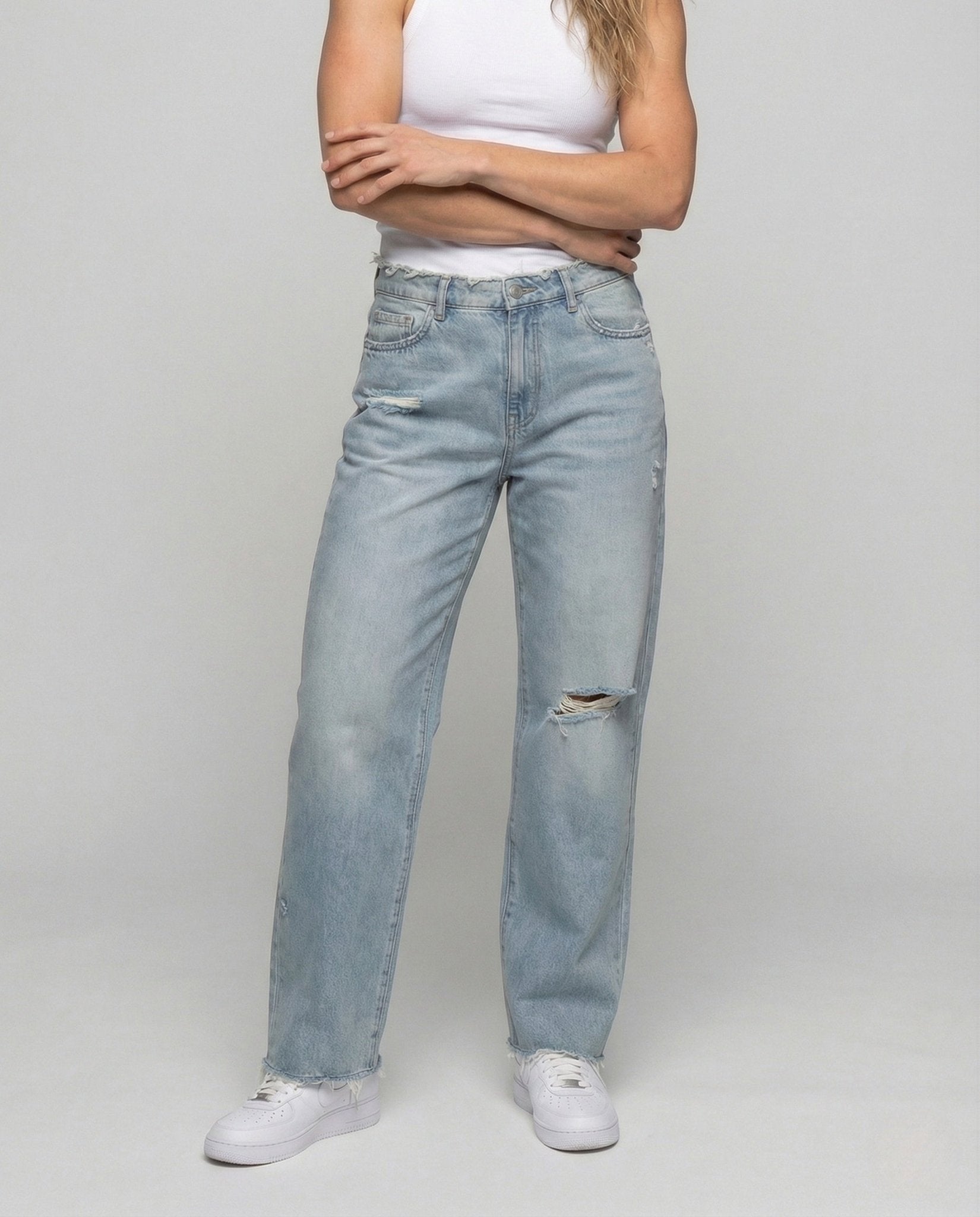Women's Destroyed Jeans Straight - Chichicherry