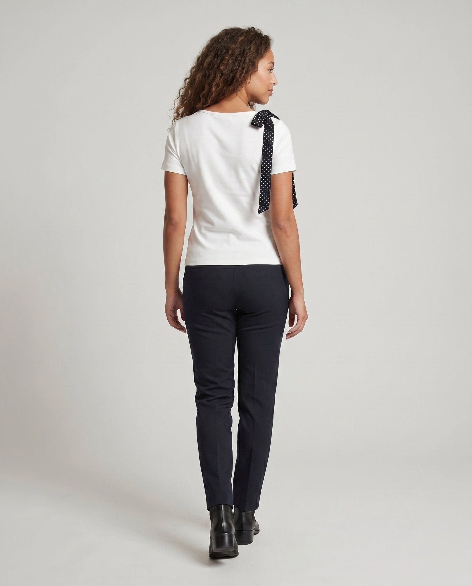 Women's elegant t-shirt with fashionable bow - Chichicherry