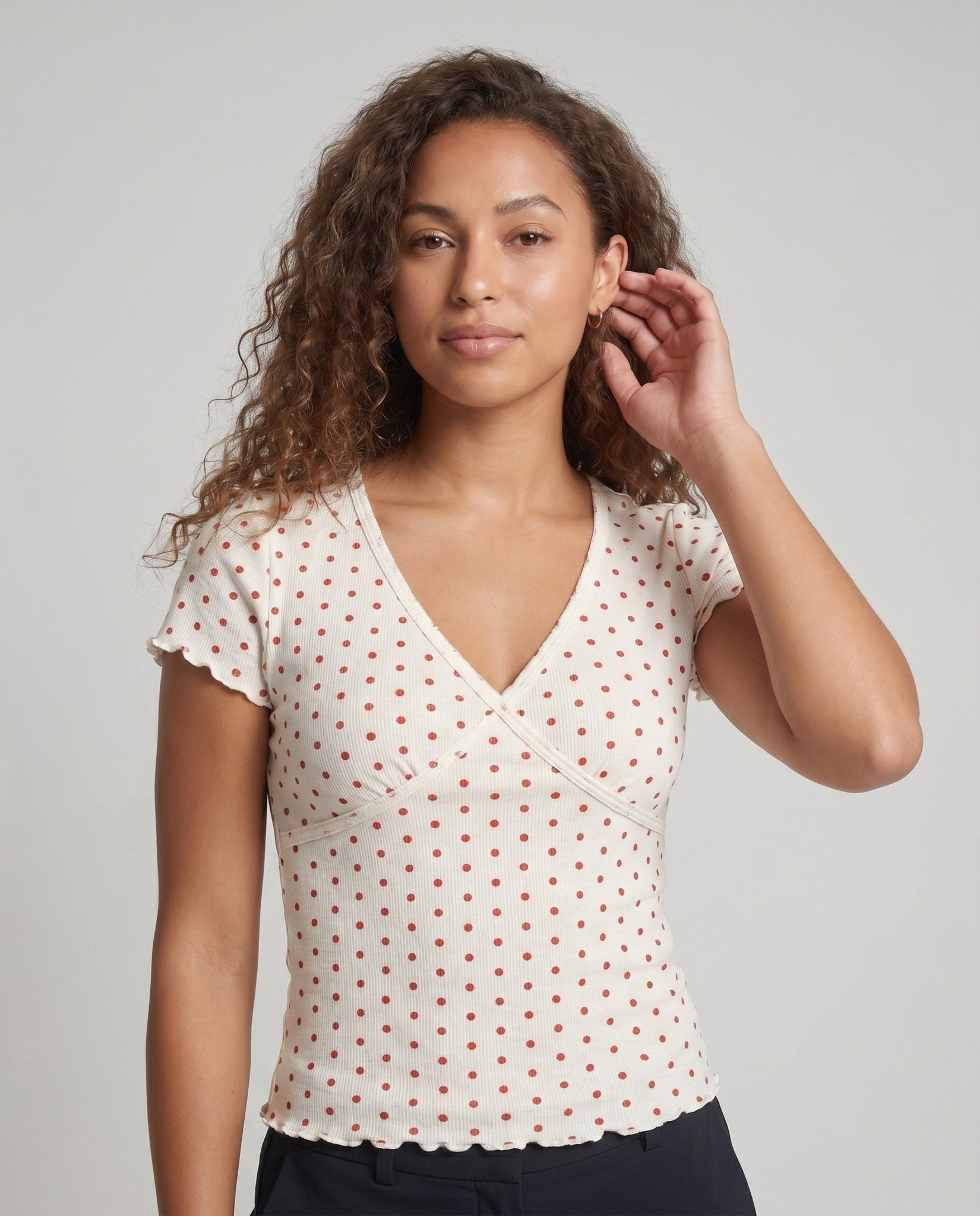 Women's Figure-Flattering Short Sleeve V-Neck T-Shirt with Polka Dot Design - Chichicherry