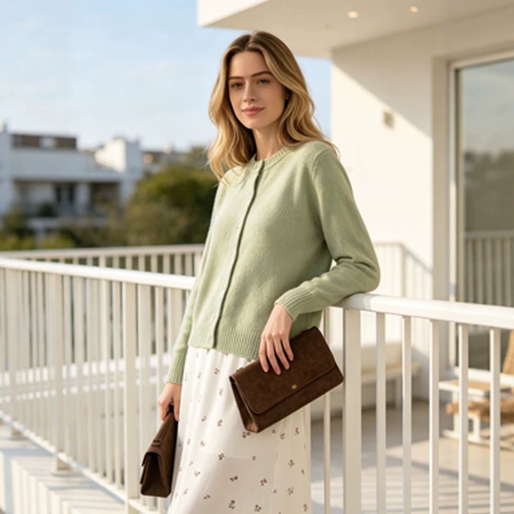 Women's fine-knit cardigan with round neck, continuous button placket & ribbed cuffs Chichicherry - Chichicherry