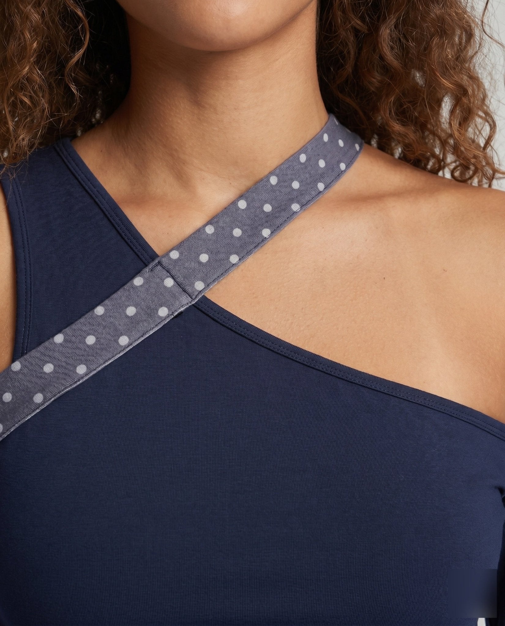 Women's fitted and asymmetric top with fashionable shoulder design - Chichicherry