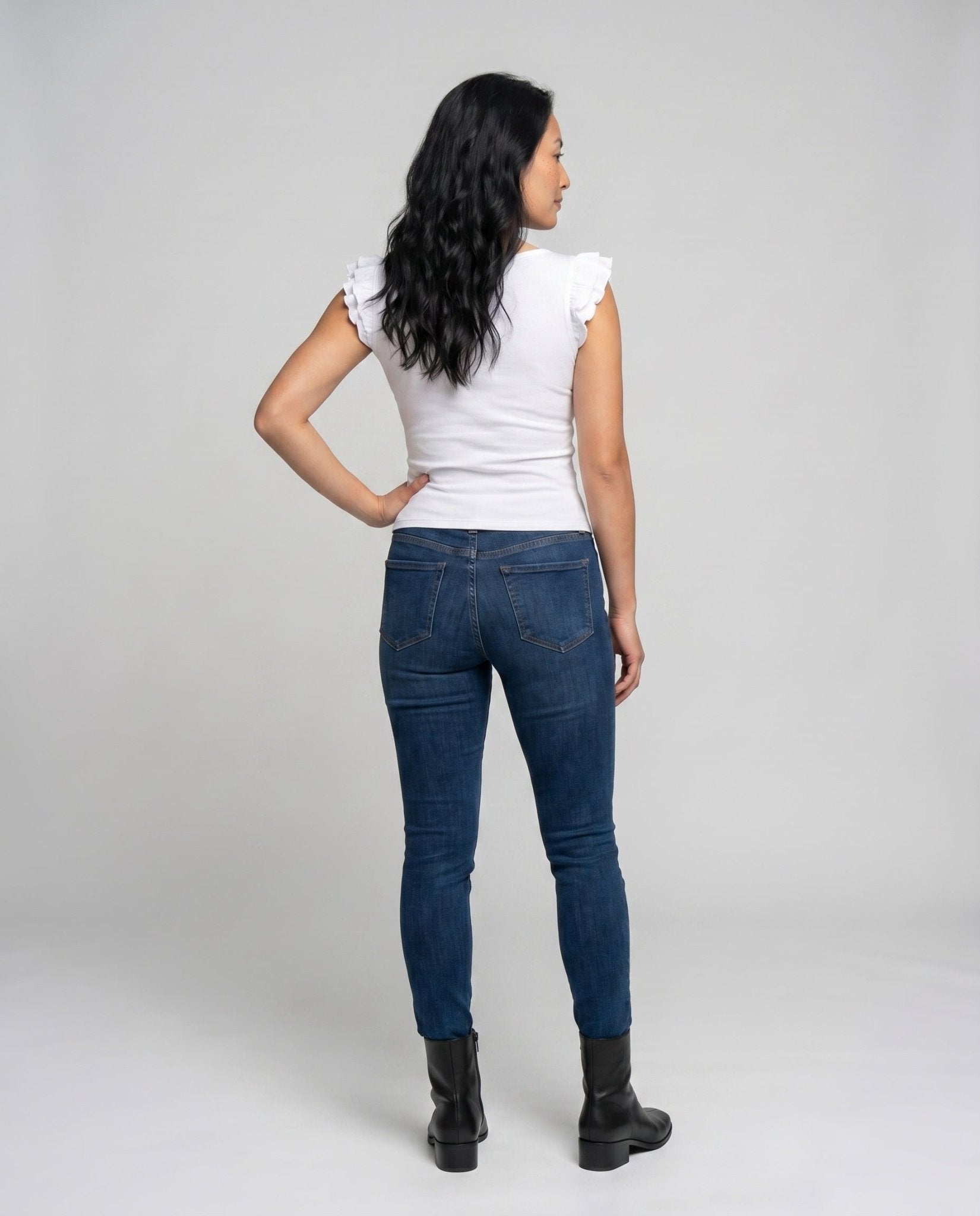 Women's Fitted Short Sleeve Shirt - Chichicherry