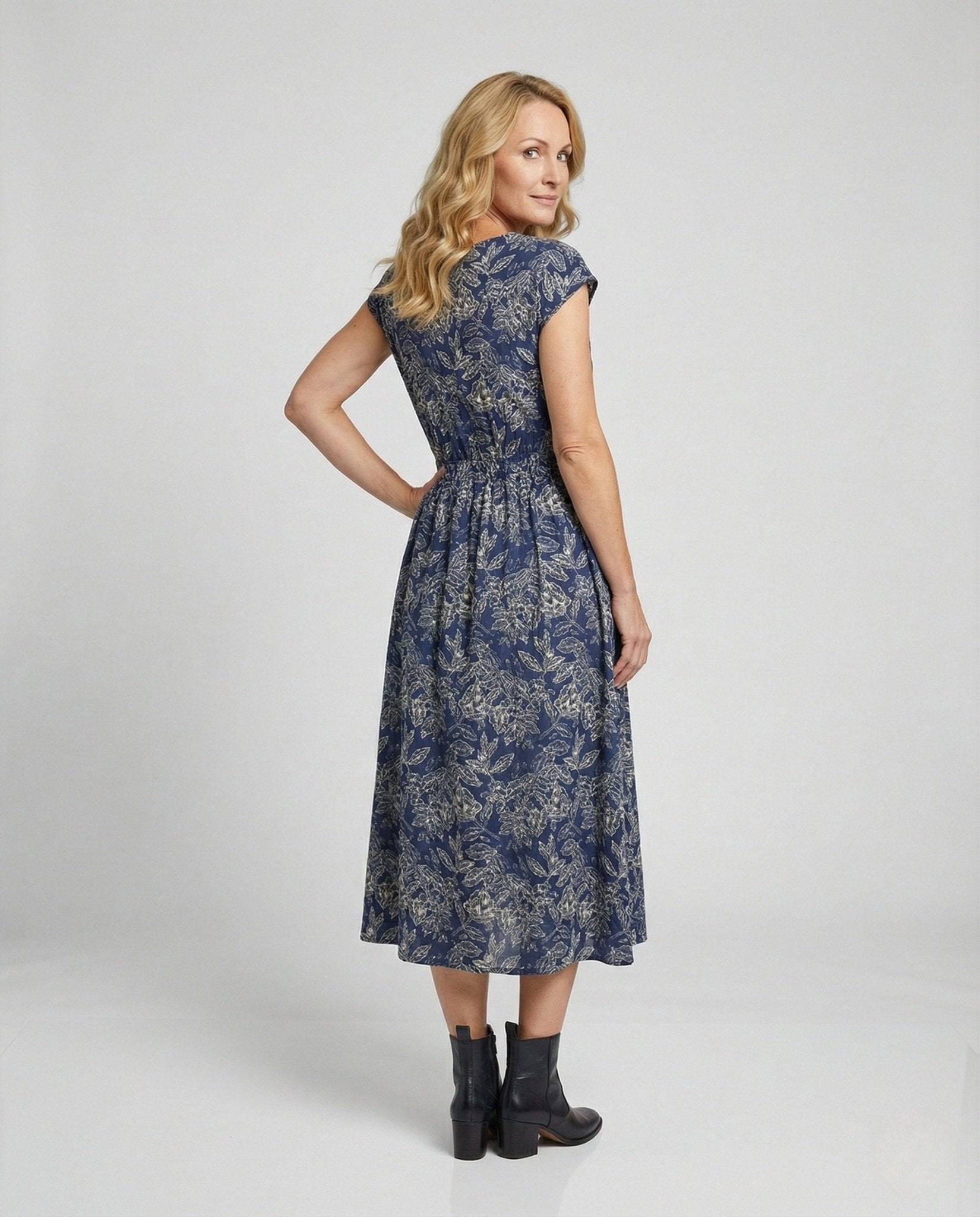 Women's Floor-Length Beach Dress with Botanical Print - Chichicherry