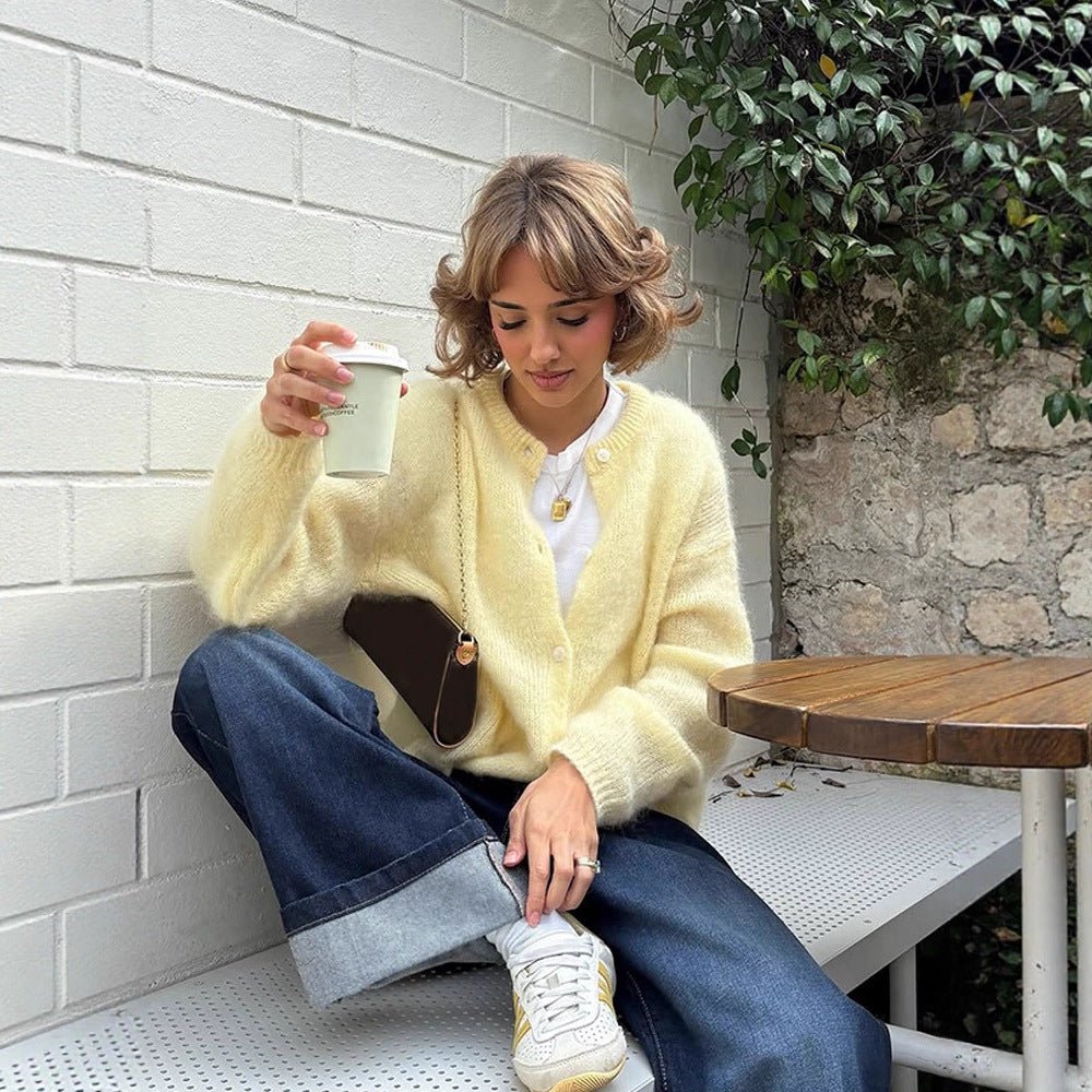 Women's Fluffy Short Jacket made of Mohair Mix with Round Neck and Boxy Silhouette Chichicherry - Chichicherry