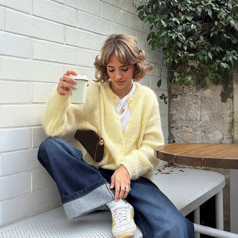 Women's Fluffy Short Jacket made of Mohair Mix with Round Neck and Boxy Silhouette Chichicherry - Chichicherry