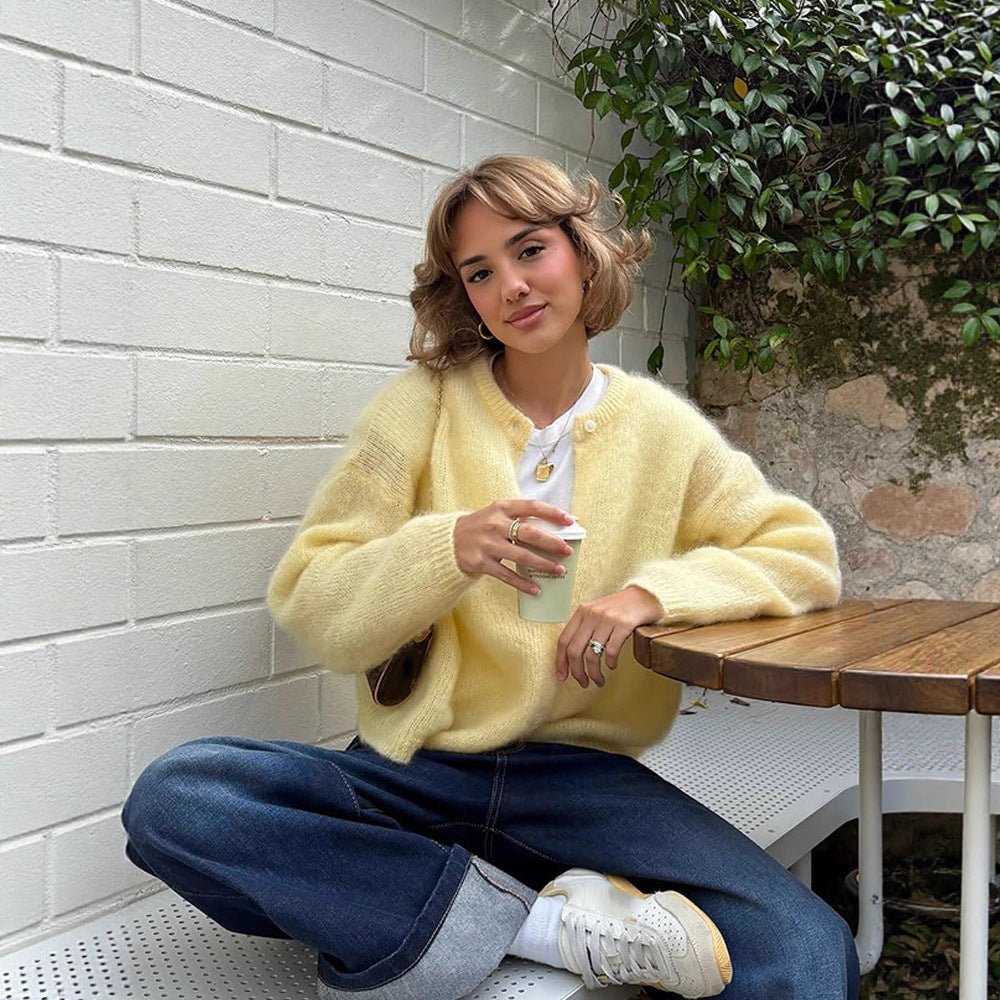 Women's Fluffy Short Jacket made of Mohair Mix with Round Neck and Boxy Silhouette Chichicherry - Chichicherry