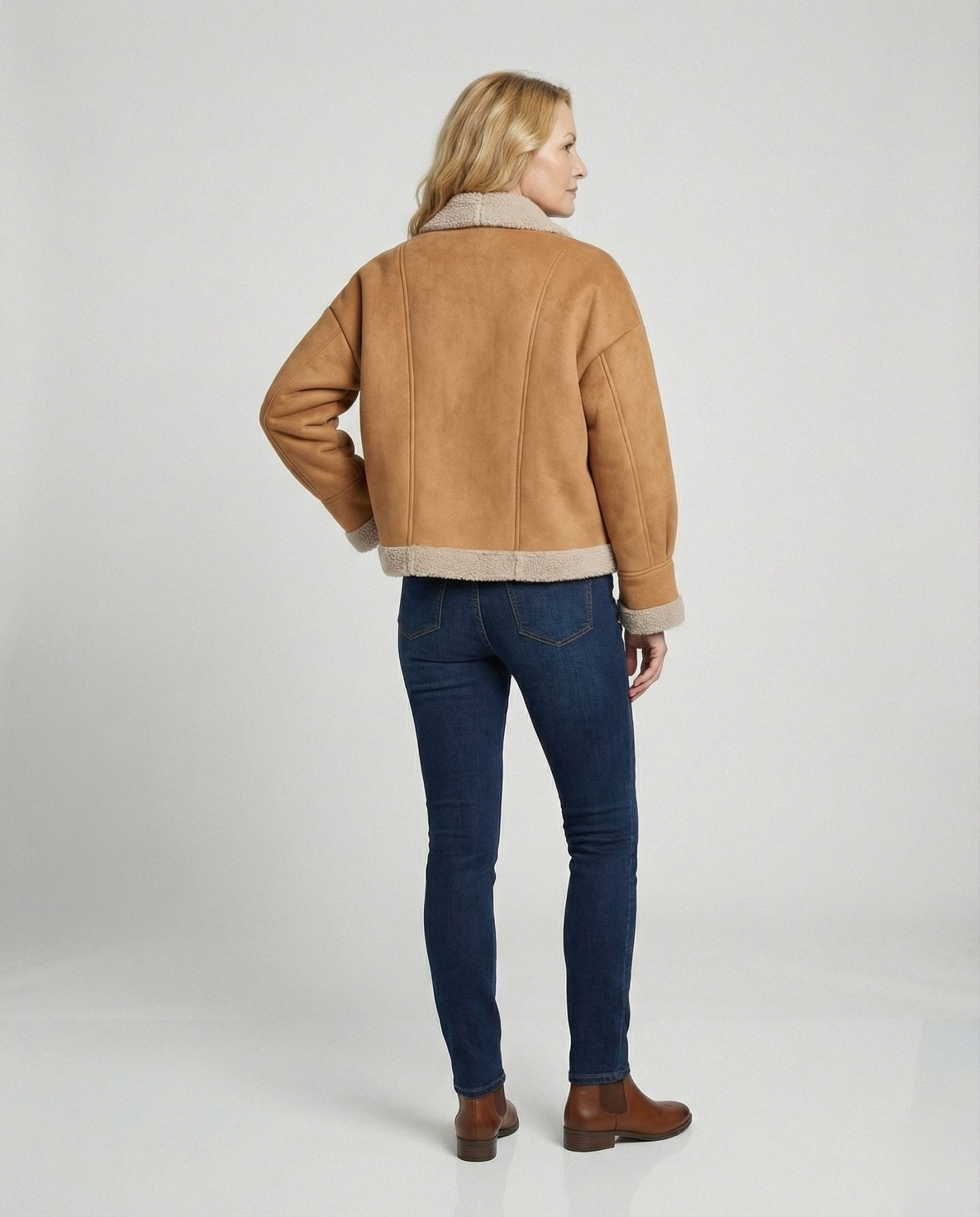 Women’s jacket with elegant collar - Chichicherry