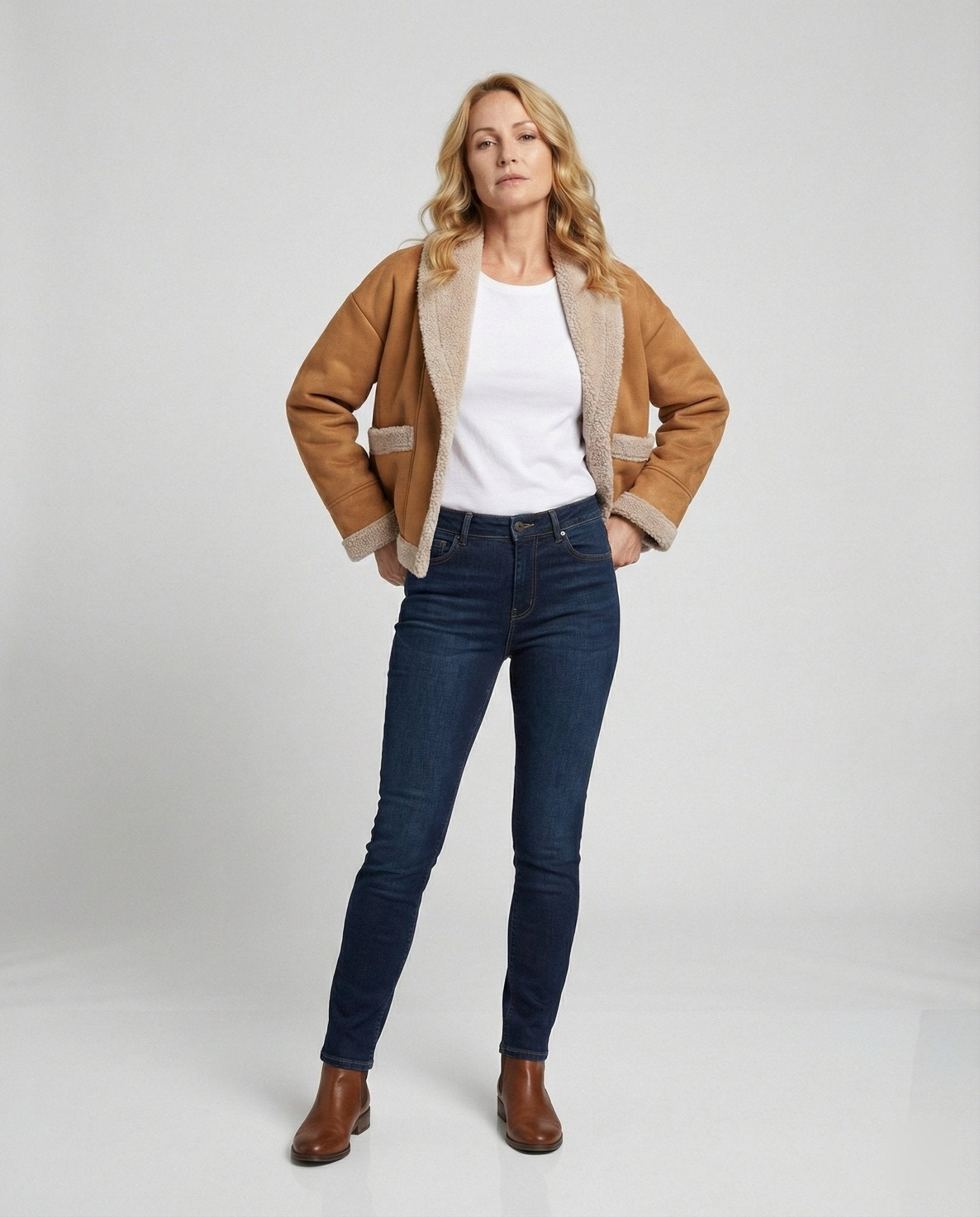 Women’s jacket with elegant collar - Chichicherry