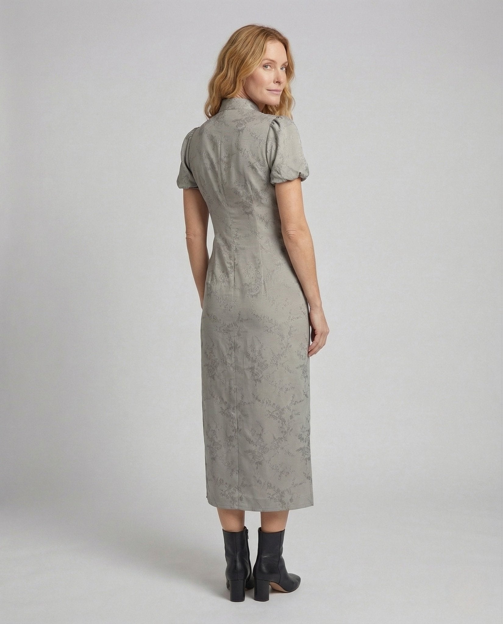 Women's Jacquard Maxi Dress with Stand-up Collar - Chichicherry